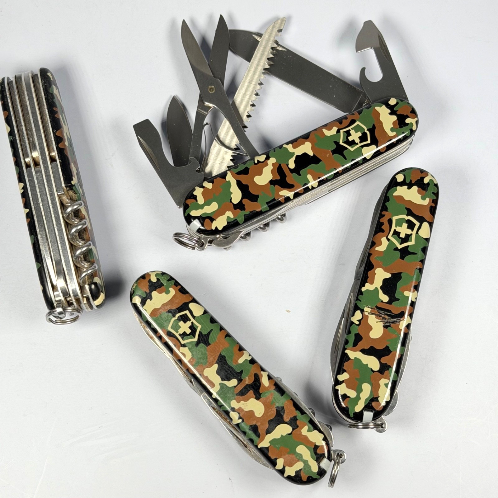 Victorinox Huntsman 91mm Swiss Army Knife Camo Camouflage – (one per order)