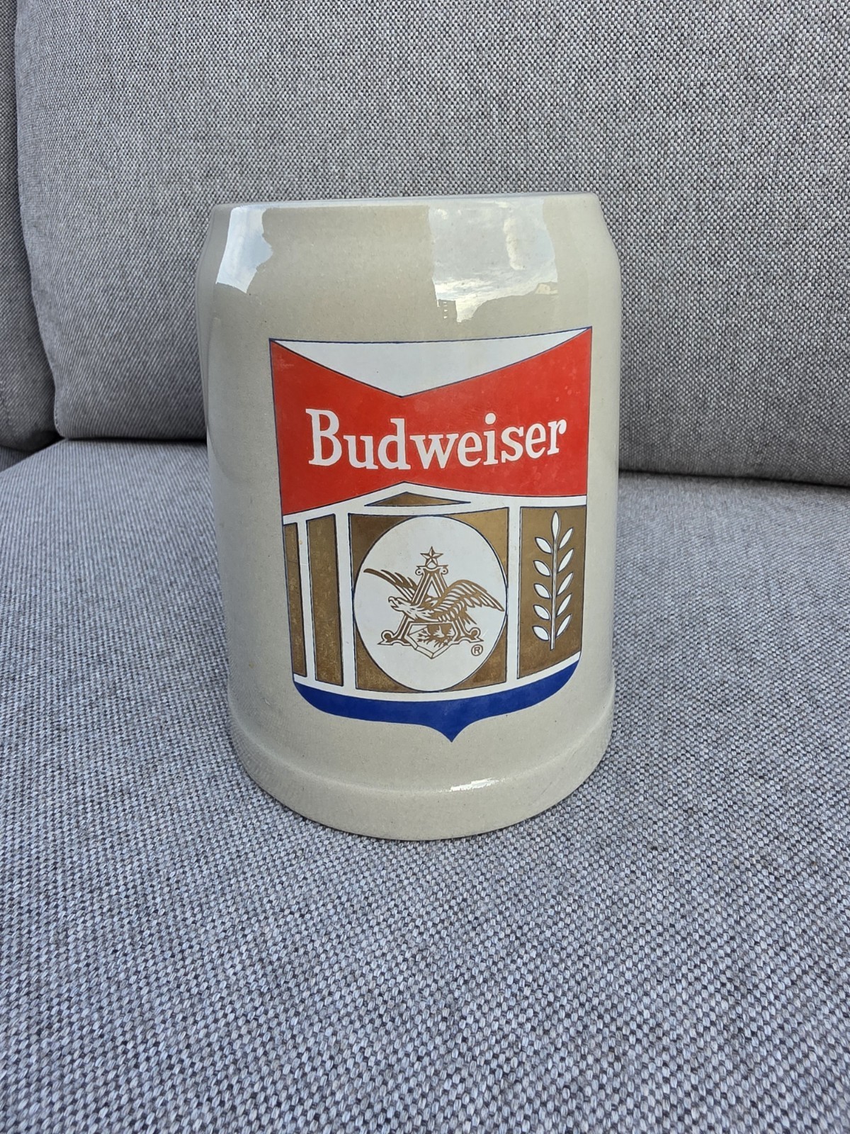 VINTAGE Budweiser Beer Gold Label Stoneware Stein Mug 5