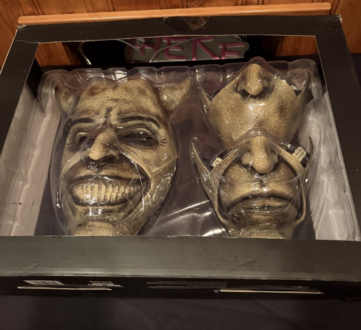 Trick or Treat Studios The Black Phone Deluxe Grabber Mask Set in Damaged Box