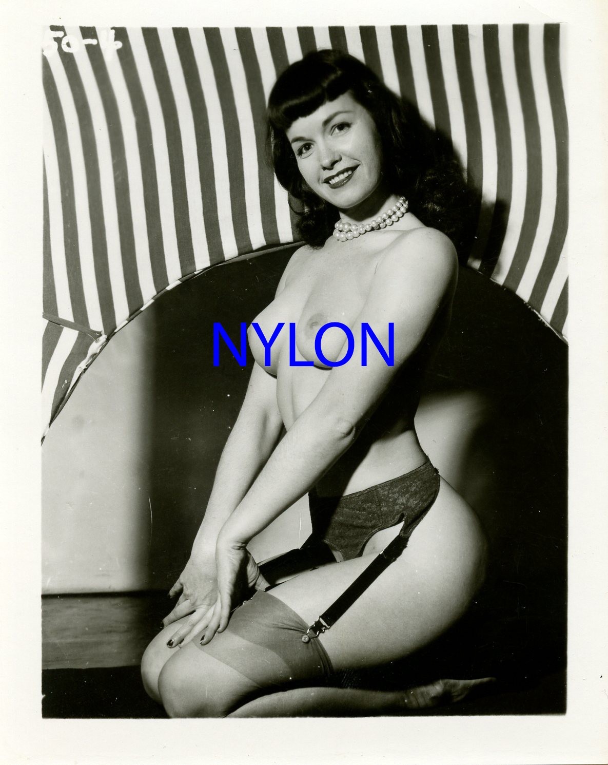 RARE BETTIE PAGE VINTAGE 1950\'s 4 x 5 PHOTOGRAPH