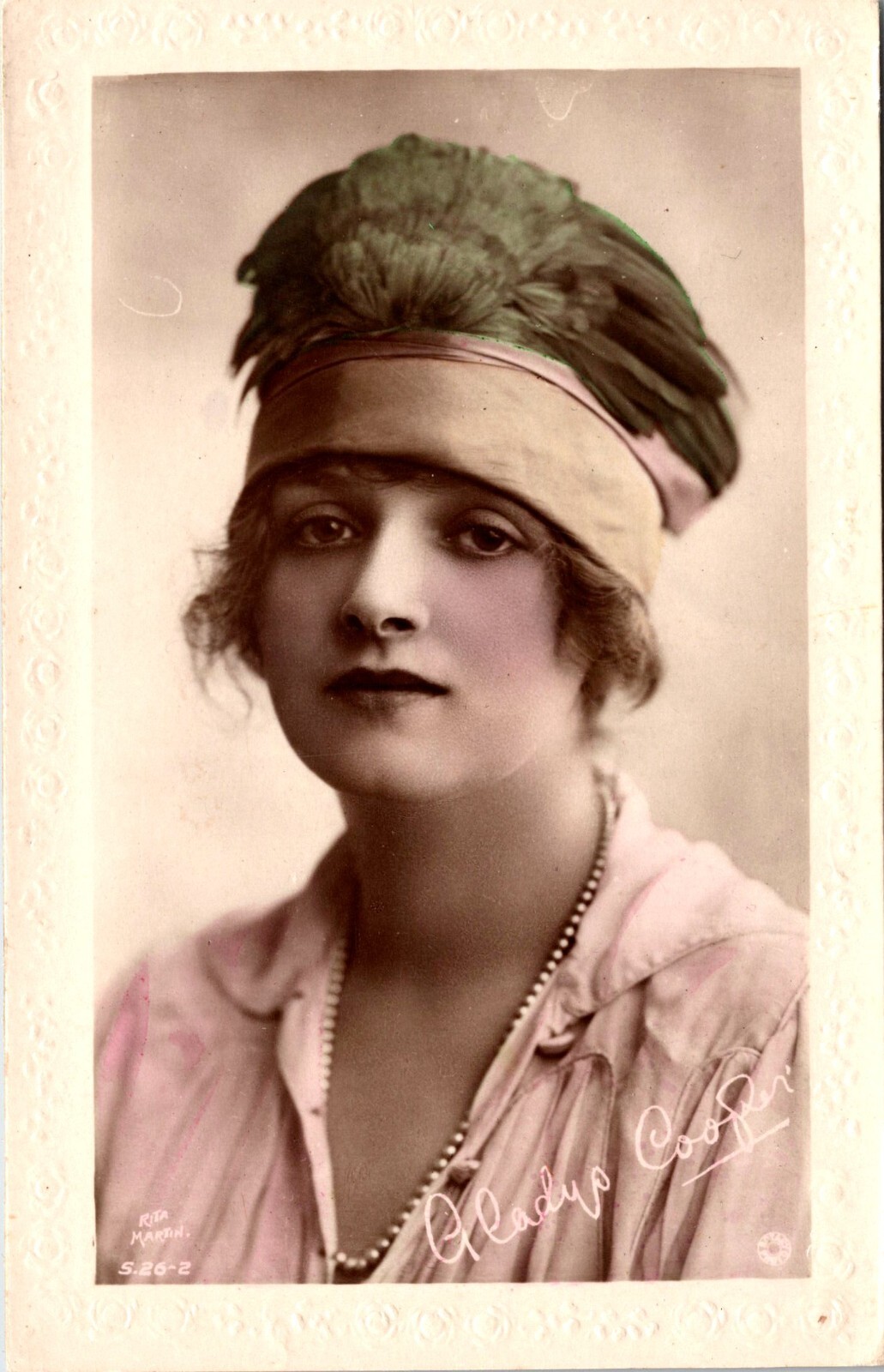 GLADYS COOPER : BEAUTIFUL & POPULAR ACTRESS : WORLD WAR I PIN-UP : RARE RPPC