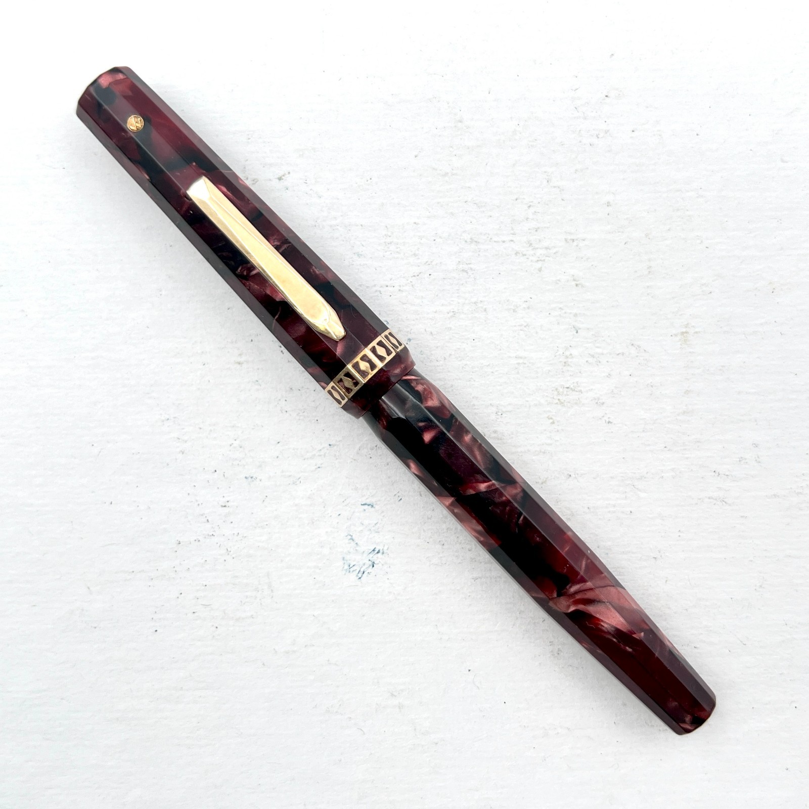 VTG Wahl Eversharp Doric Fountain Pen Red Marble Lever (No Nib/Feed) AS IS