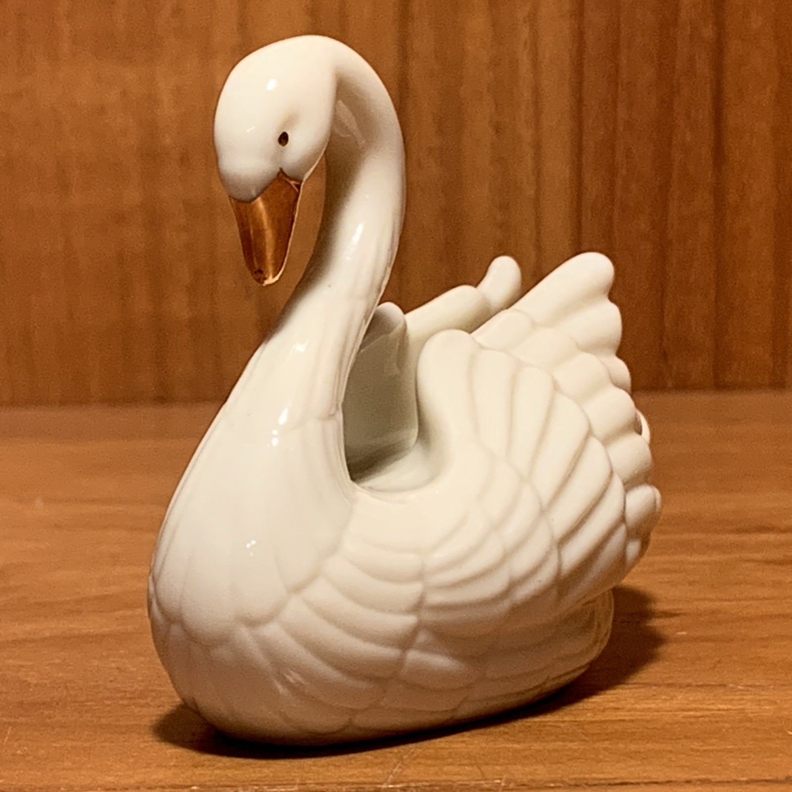 Vintage Lenox Swan Figurine 24kt Accents Wedding Bridal Cake Topper Card Holder