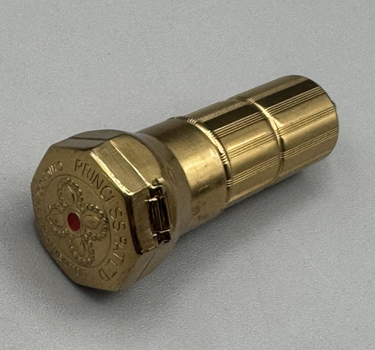 1930\'s PRINCESS PAT VANITEEN ROUGE & POWDER DISPENSER COMPACT PEN MAKEUP RARE 1930\'s PRINCESS PAT VANITEEN ROUGE & POWDER DISPENSER COMPACT PEN MAKEUP RARE