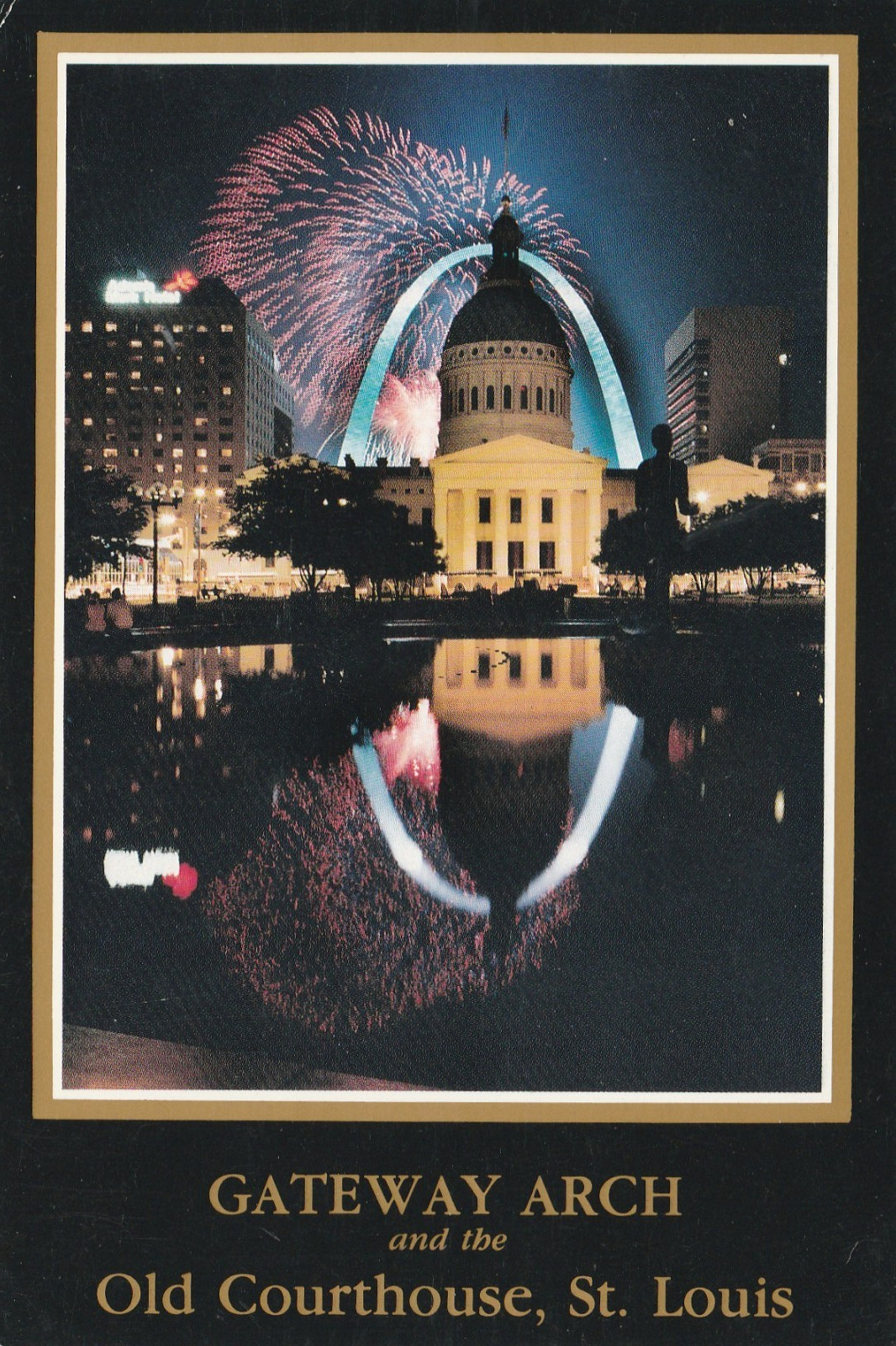 St. Louis MO Gateway Arch & Old Courthouse night scene Vintage Postcard Unused
