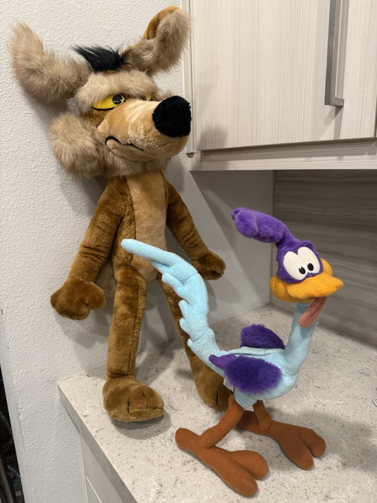 Vintage Wile E. Coyote Wired Poseable 24K Co. Warner Bros. & Tyco Road Runner