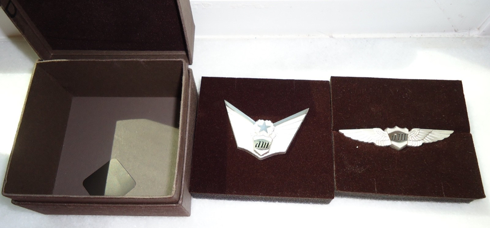 Vtg-80s Air Wisconsin Airlines Pilot Hat Badge & Crew Wings Insignia Set OB CTO