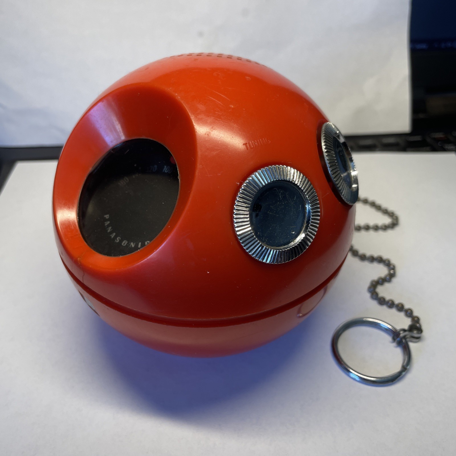 Vintage Panasonic Radio Round Panapet Model R-70 Red Portable AM Orb W/Chain Vintage Panasonic Radio Round Panapet Model R-70 Red Portable AM Orb W/Chain