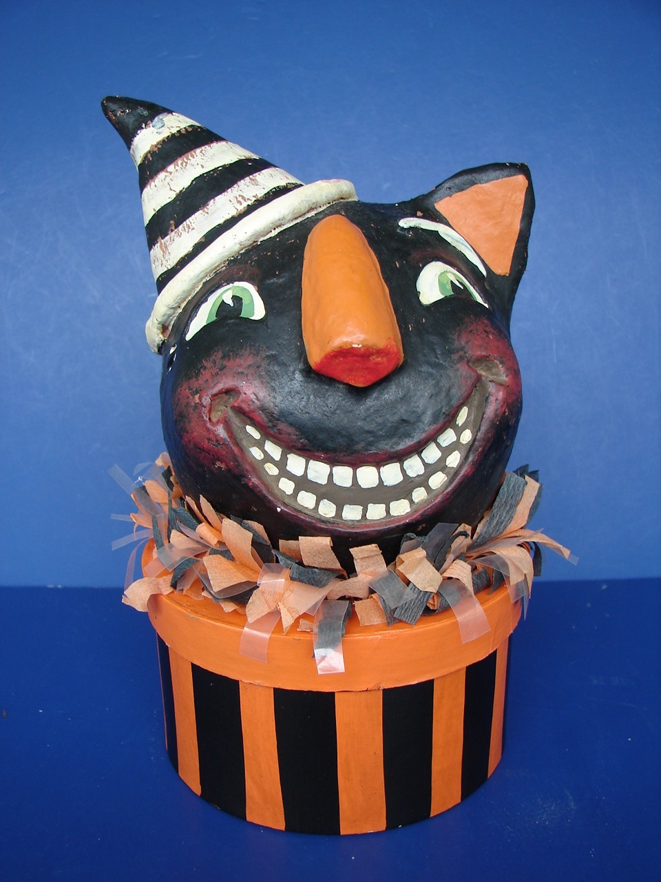 HALLOWEEN BLACK CAT 7 1/2\