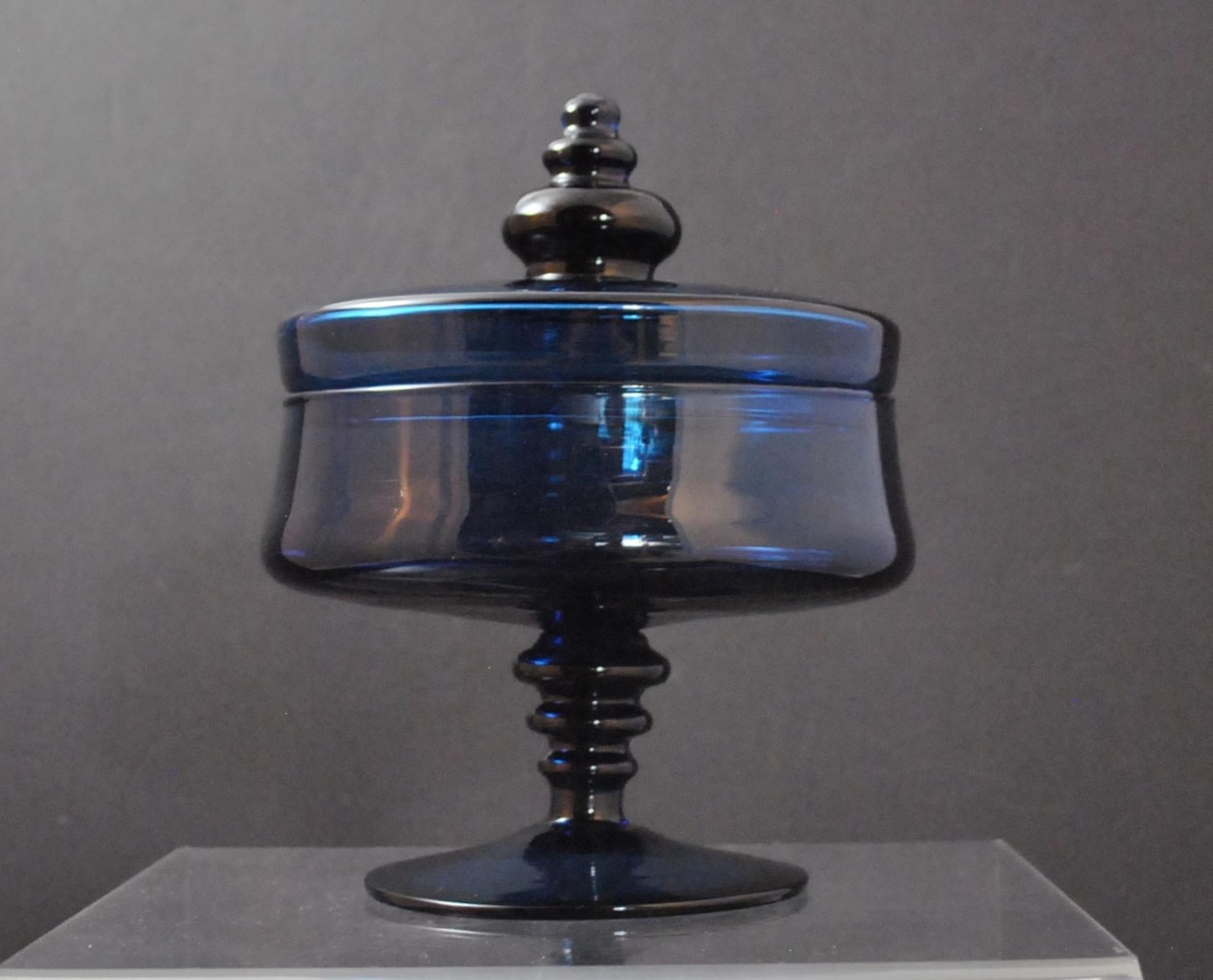 Vintage Cobalt Blue Covered Compote Wafer Stem Fruit Dessert Glass About 8\