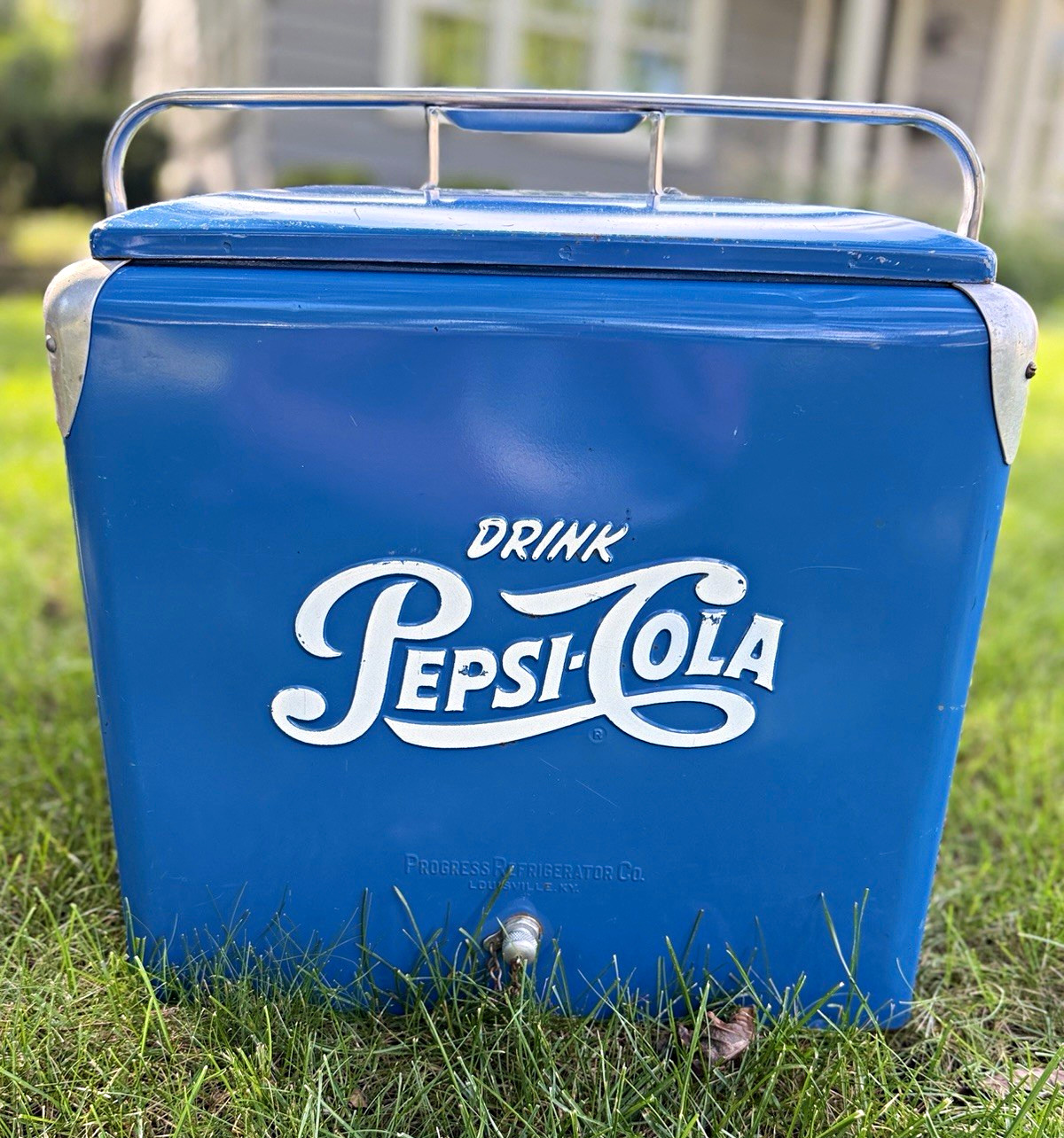 Vintage 1950’s Blue Pepsi-Cola Embossed Metal Picnic Cooler Ice Chest/Box KY
