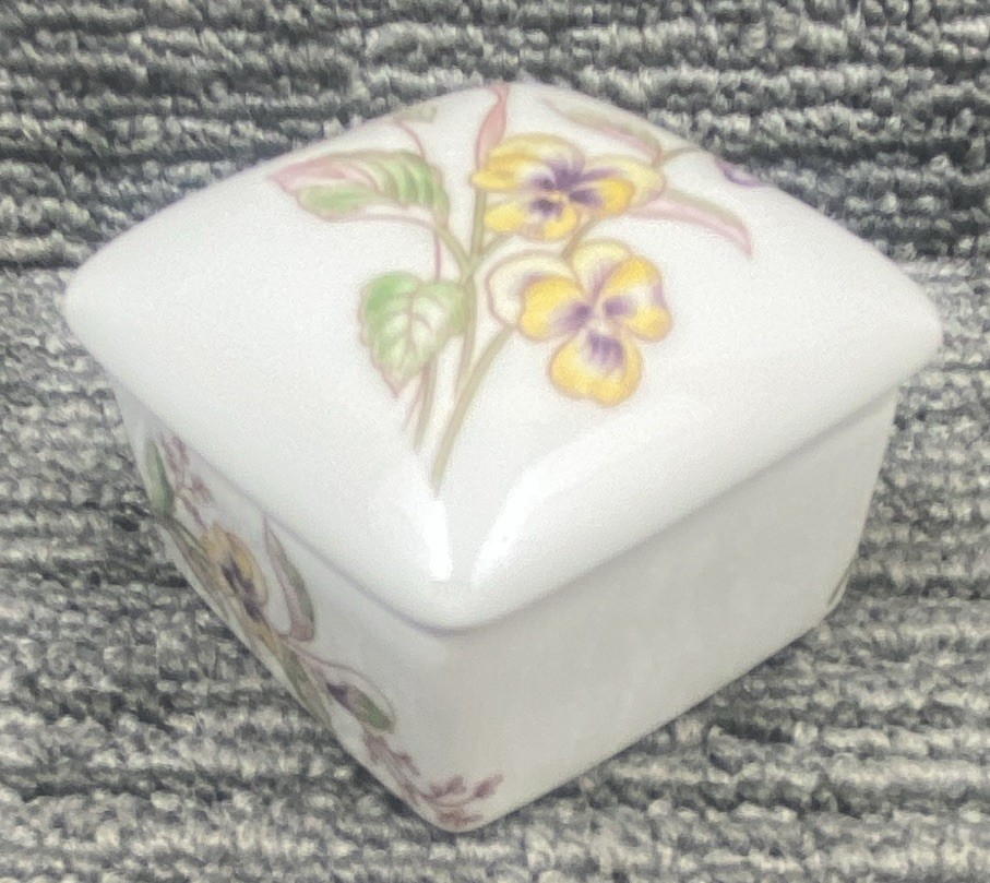 Vintage Limoges France Porcelain Square Trinket Box Violet 1960-1979