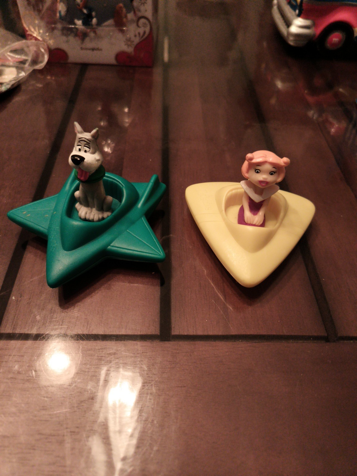 Jazwares Toys Hannah Barbera the Jetsons Mini Action Figure Set 2 Piiece