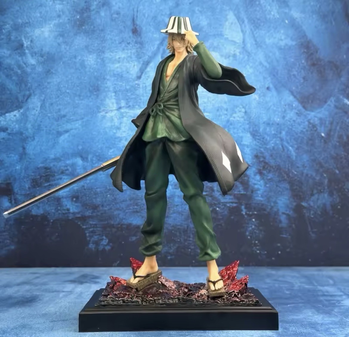 BLEACH Thousand-Year Blood War Kisuke Urahara Figure 32cm Anime Statue Boxed