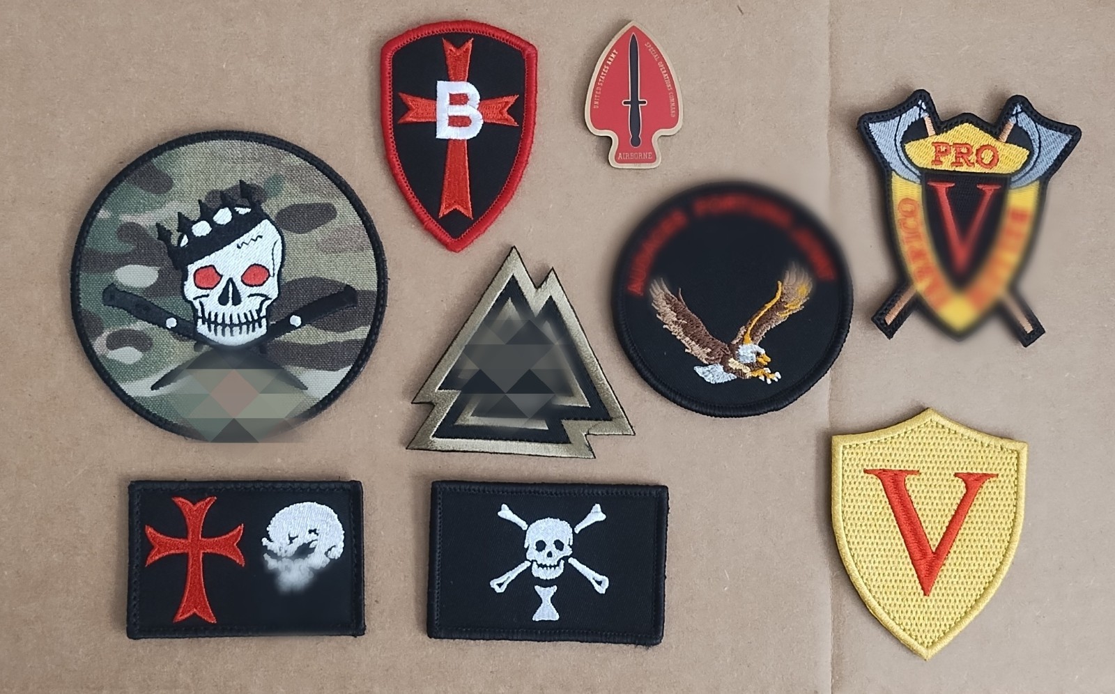 US ARMY Medium & Sml Sleeve 8 PATCH Set + Coin. SPECIAL OPERATIONS Tier 1 CAG