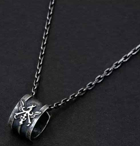 [Used] Silverware, Rings, Accessories: House Rosfield Silver Ear Cuff Pendant &q