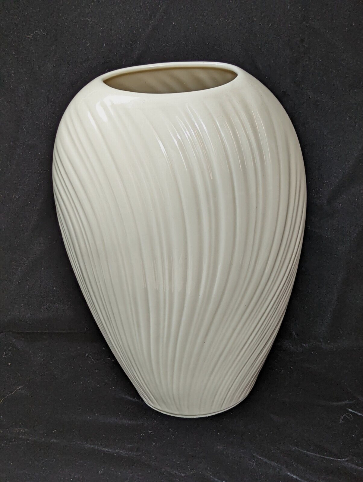Lenox China VASE Mirage Medium Vase Ribbed Vintage USA