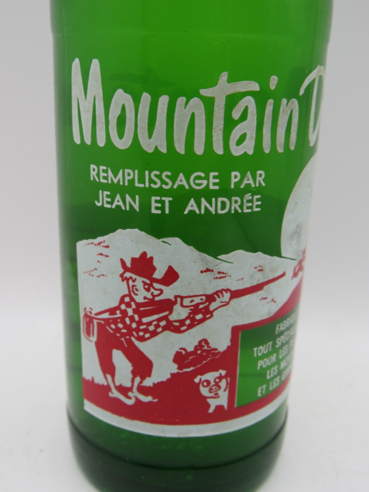 MOUNTAIN DEW Bottle - 