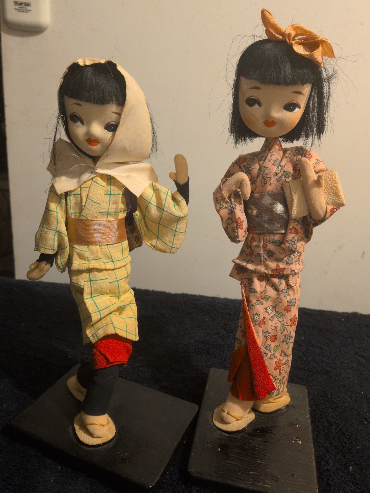 Pair Of Vintage 1960's Japan Big Eyes Pose Dolls 10.5