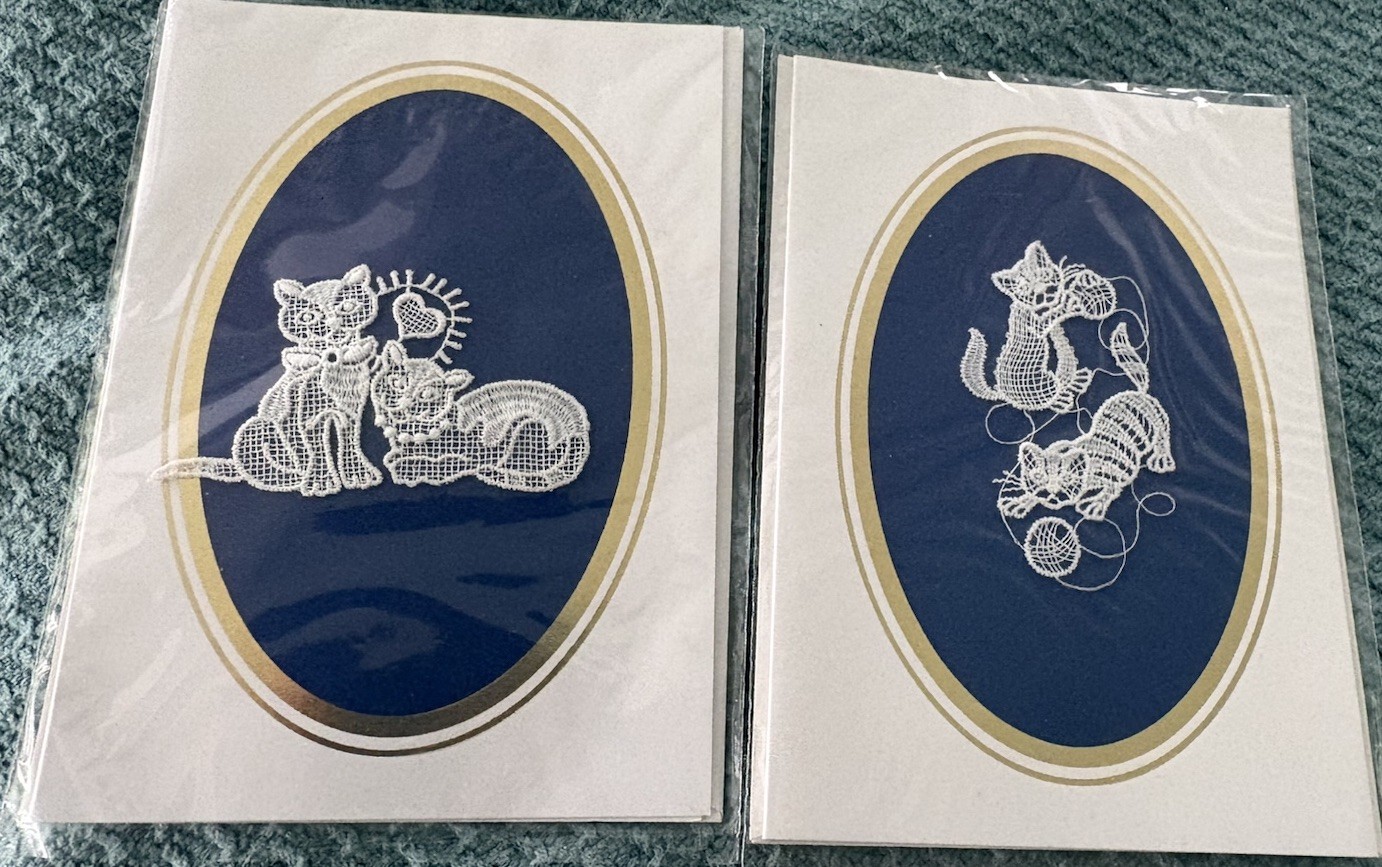 Vintage Brussels Bobbin Lace Cats Playing w/ Yarn Ball & Cats w/Heart~ Cards Vintage Brussels Bobbin Lace Cats Playing w/ Yarn Ball & Cats w/Heart~ Cards