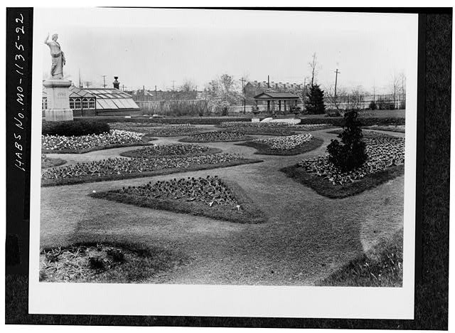 Photo:St Louis Missouri Botanical Garden 1904 Tulips Main Garden View