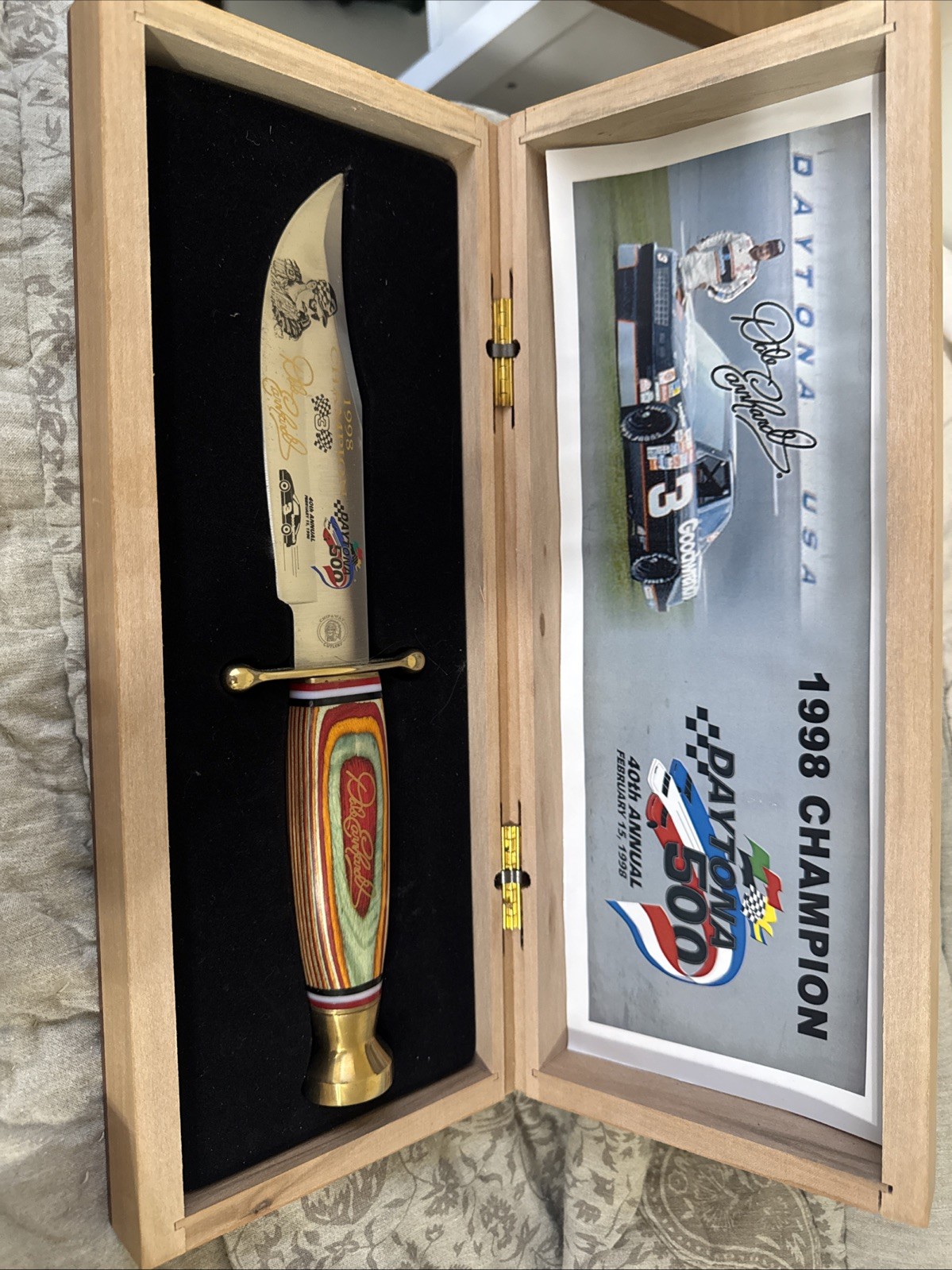 DALE EARNHARDT 7 TIME CHAMPION 1998 Hunting Knife with WOOD BOX NASCAR