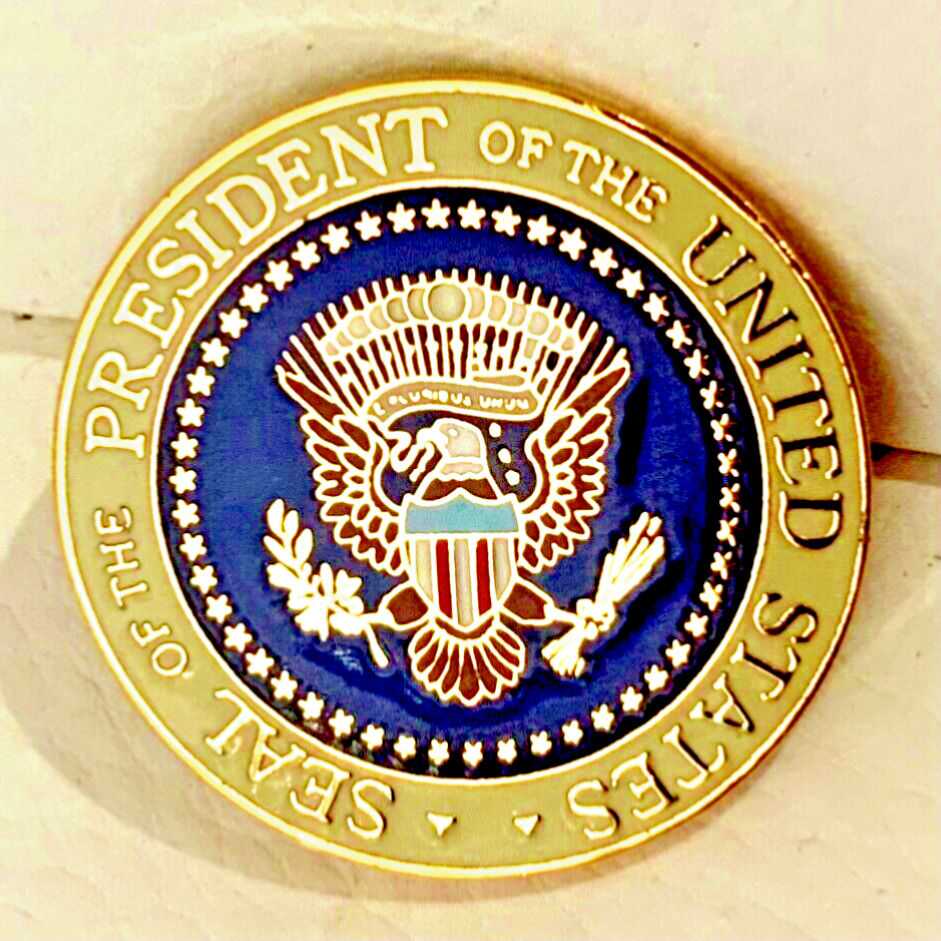 GREAT SEAL OF THE UNITED STATES PRESIDENT   PRESIDENTIAL LAPEL PIN