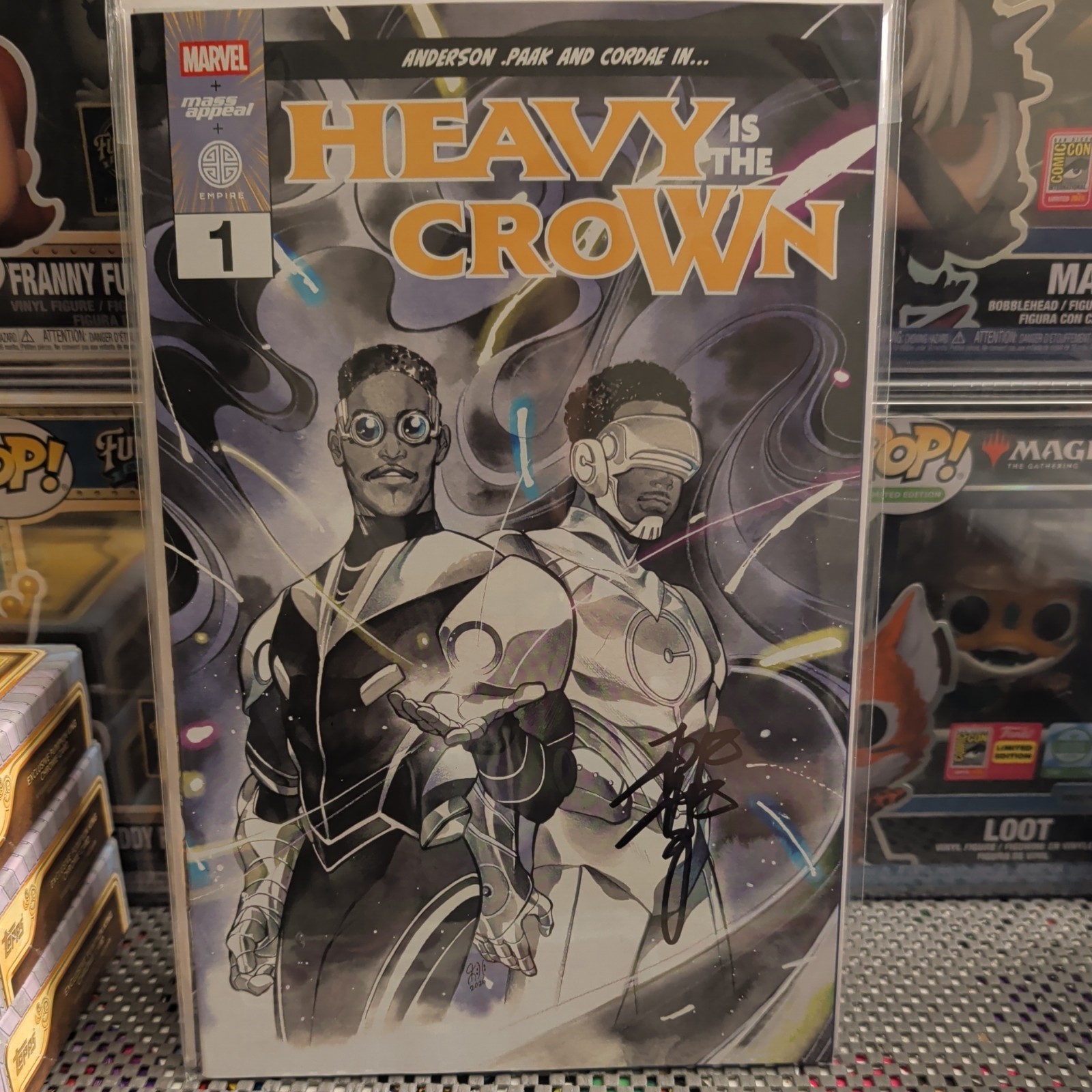 Heavy Is the Crown #1 Peach Momoko 2026 NYCC Exclusive Mass Appeal NAS