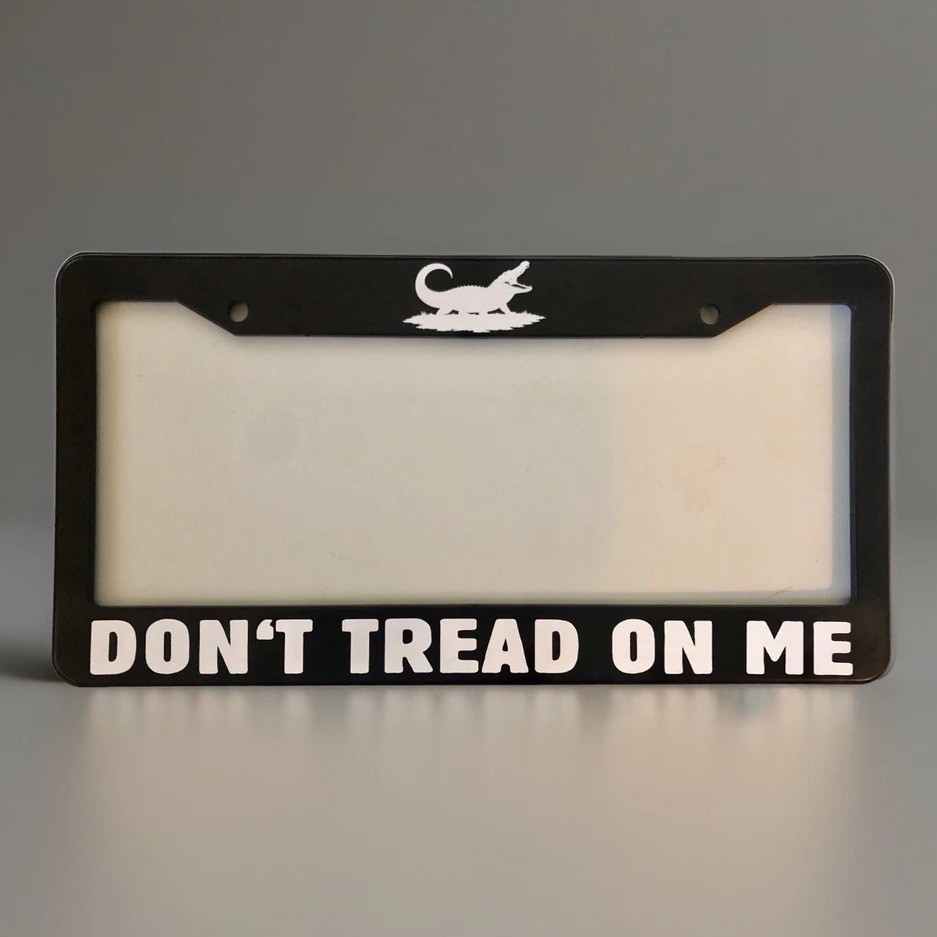 DON’T TREAD ON ME Florida Alligator License Plate Frame Plastic/White Vinyl Text