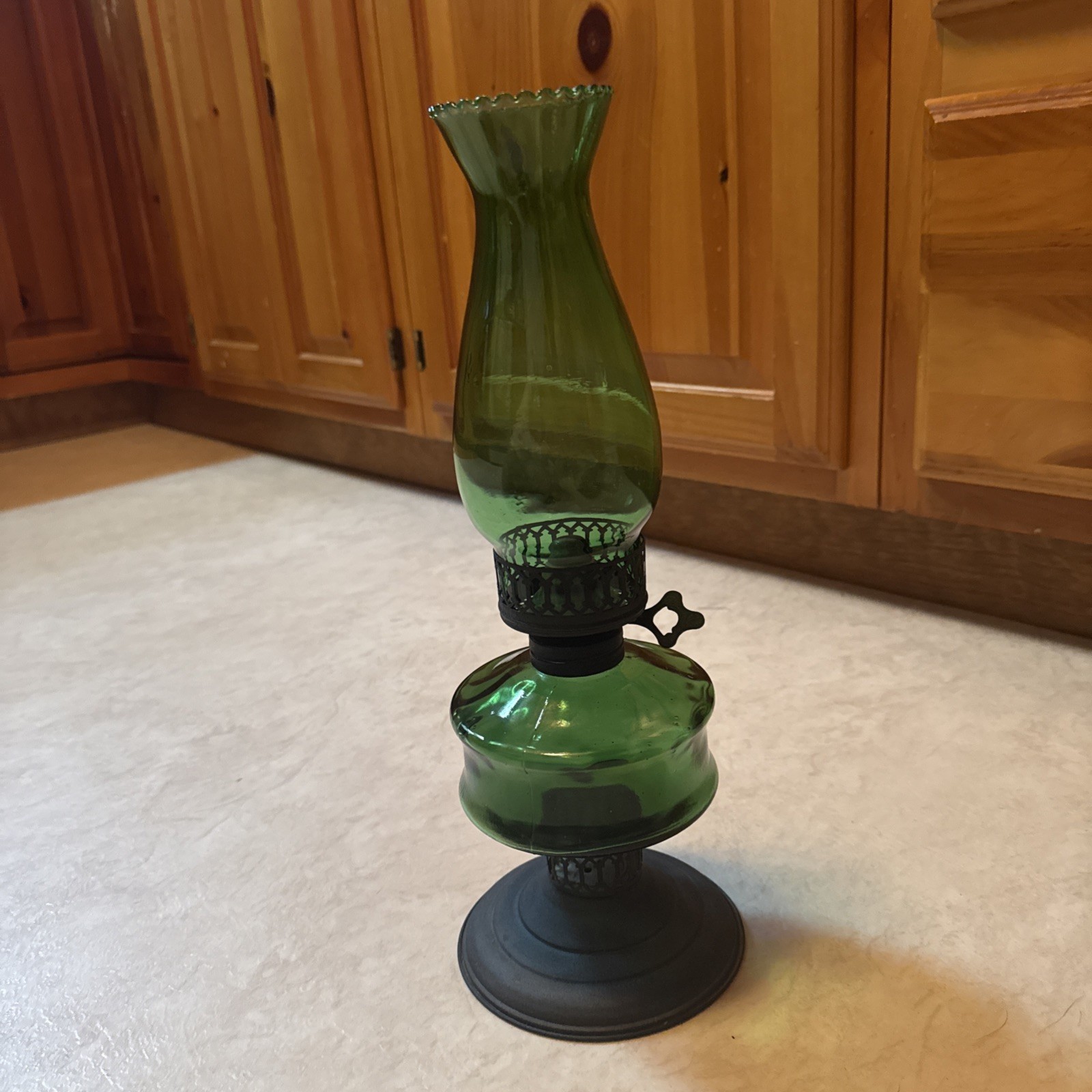 Glass Emerald Green Oil Lamp Scallop Design Chimney, black metal base