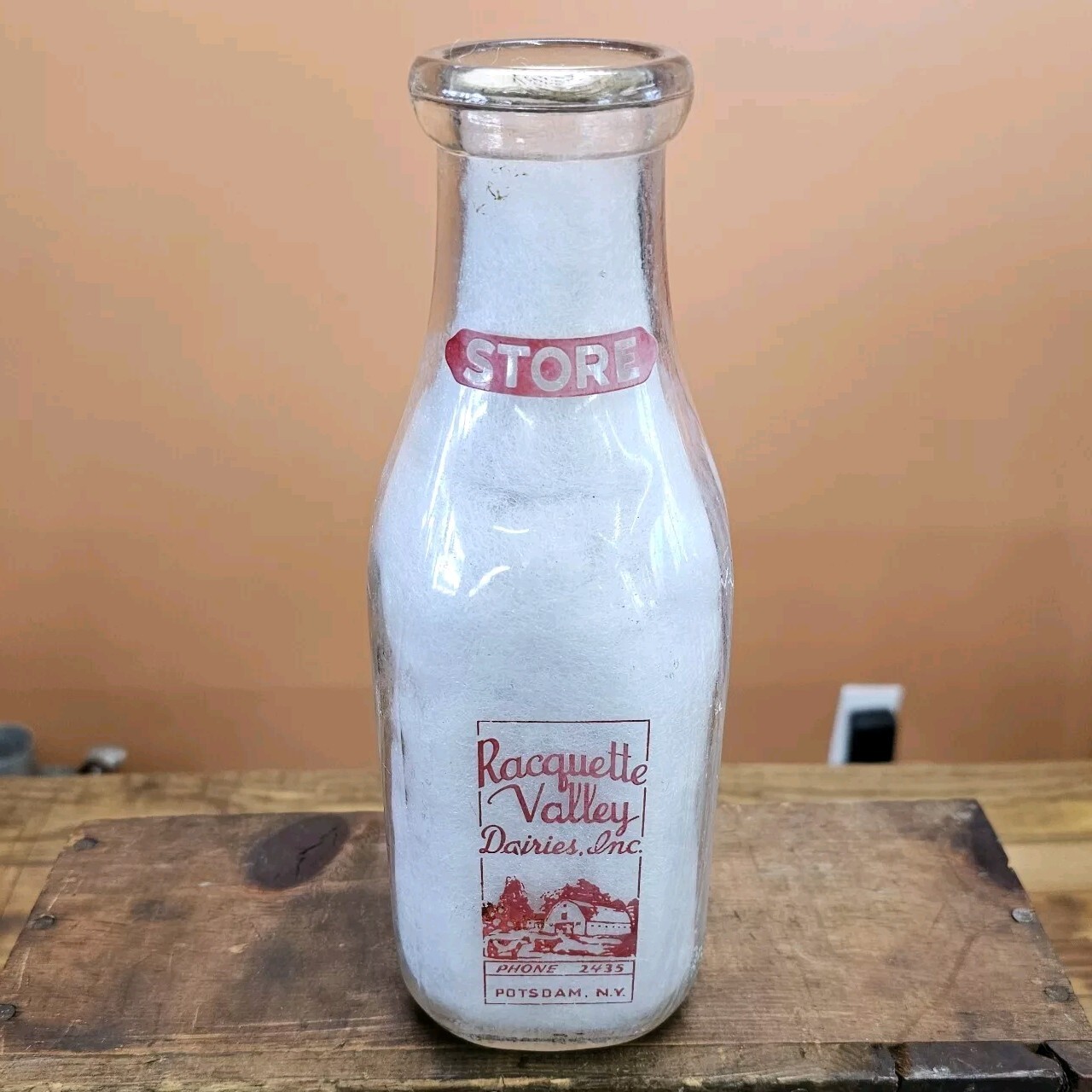 Rare ANTIQUE Glass Milk Bottle RACQUETTE VALLEY FARMS DAIRY ☆ 1Qt POTSDAM, NY ☆ Rare ANTIQUE Glass Milk Bottle RACQUETTE VALLEY FARMS DAIRY ☆ 1Qt POTSDAM, NY ☆