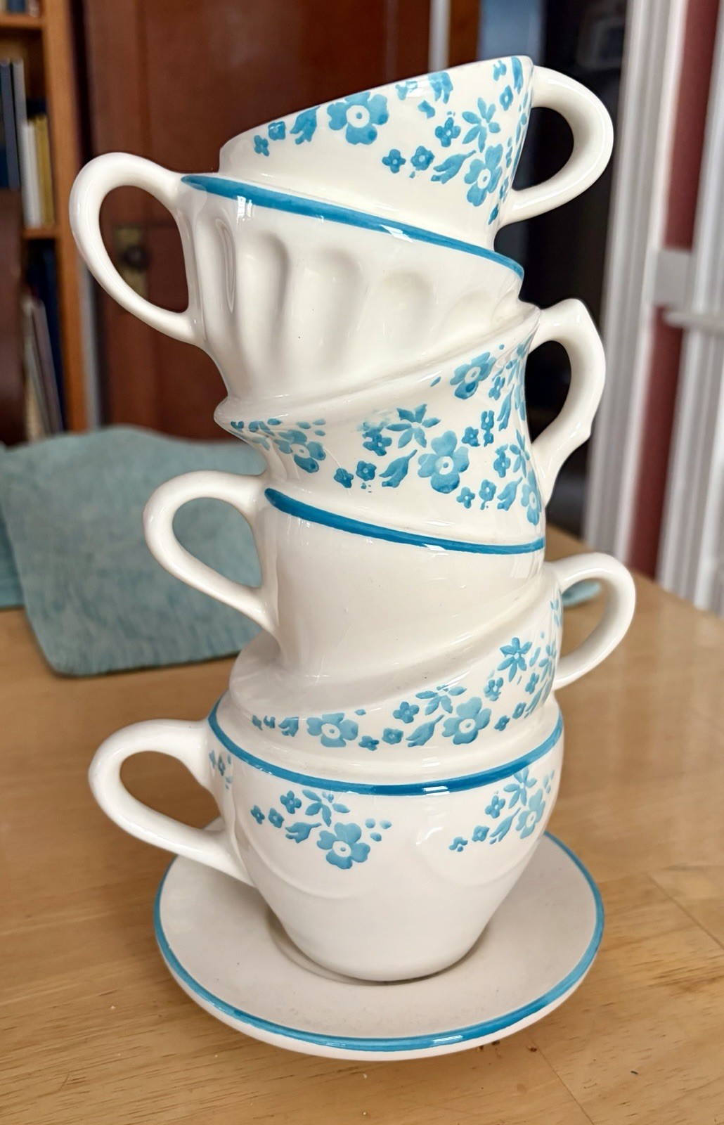 Farval Stacked Tea Cups Mugs Ceramic VASE 10\