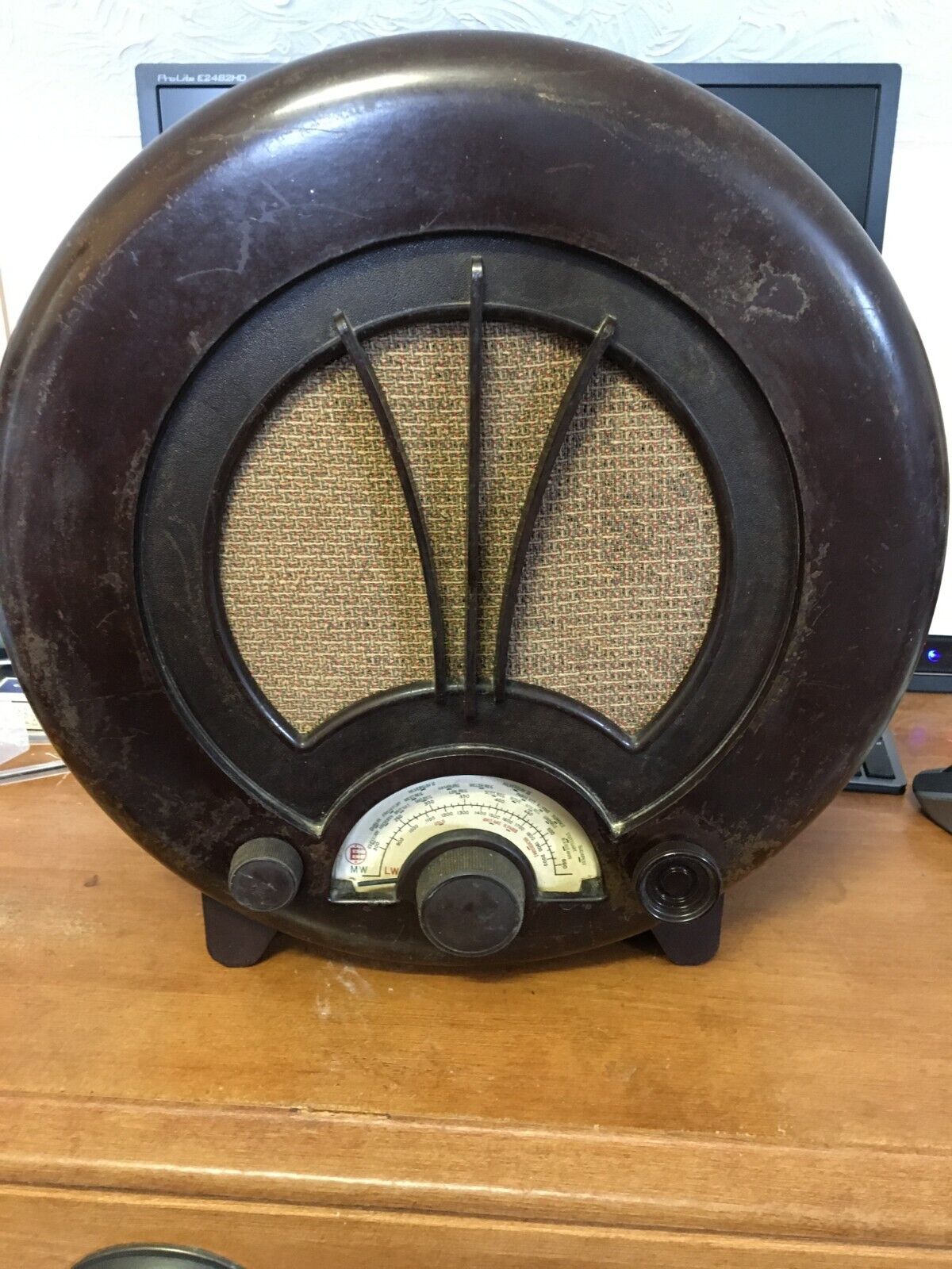 EKCO AD75 Art Deco Radio
