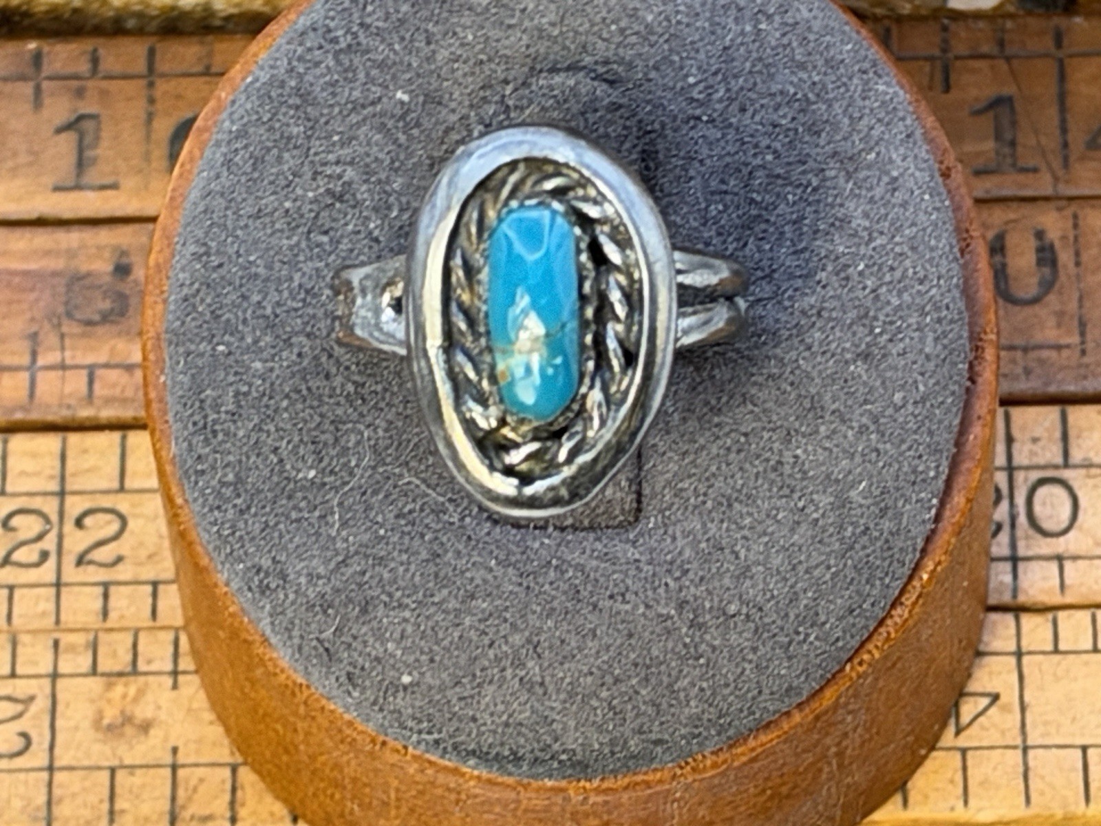 Vintage Native Navajo Sterling Petite Turquoise Ring sz 7.25--2414.26 Vintage Native Navajo Sterling Petite Turquoise Ring sz 7.25--2414.26
