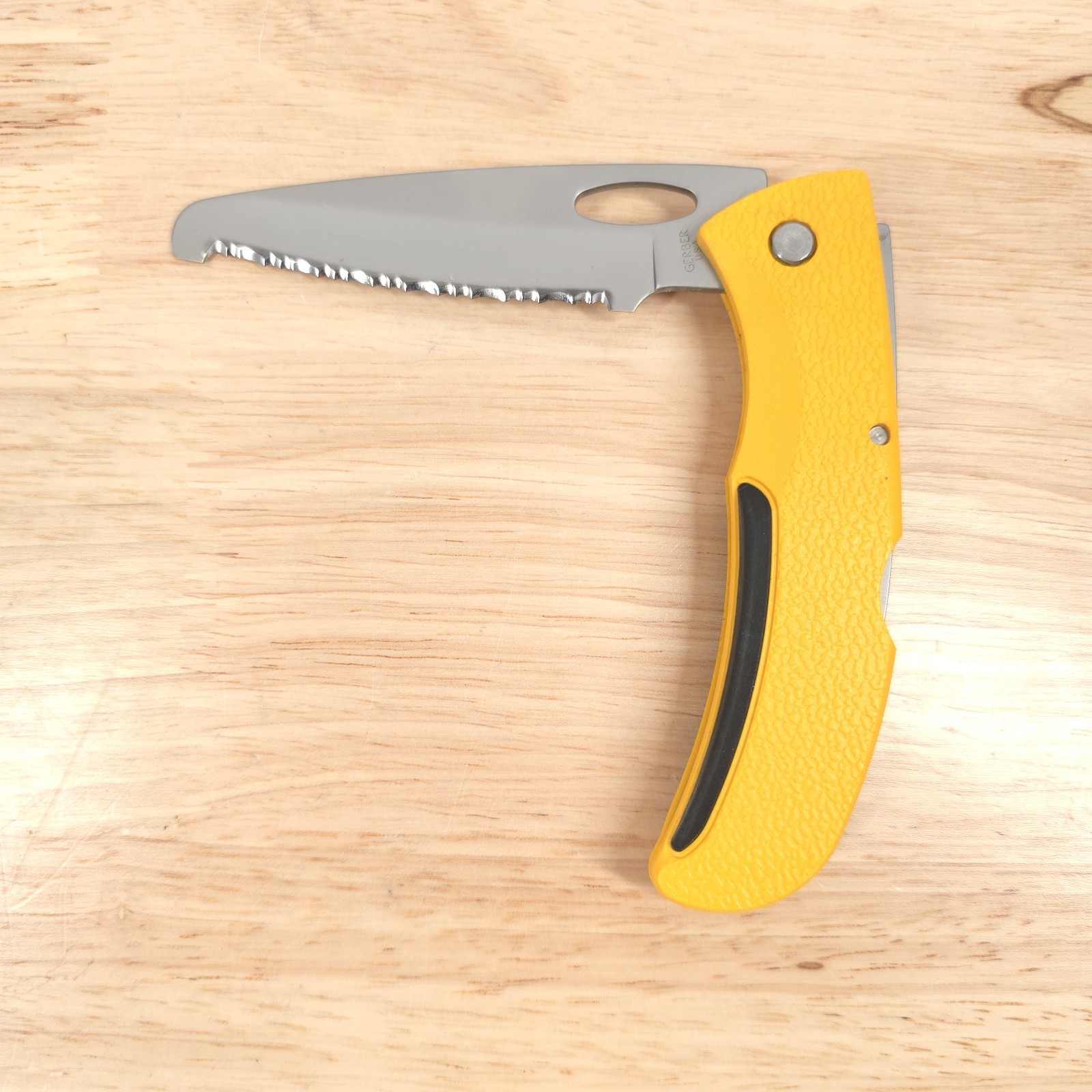 Gerber EZ Out Rescue Lockback 4.63
