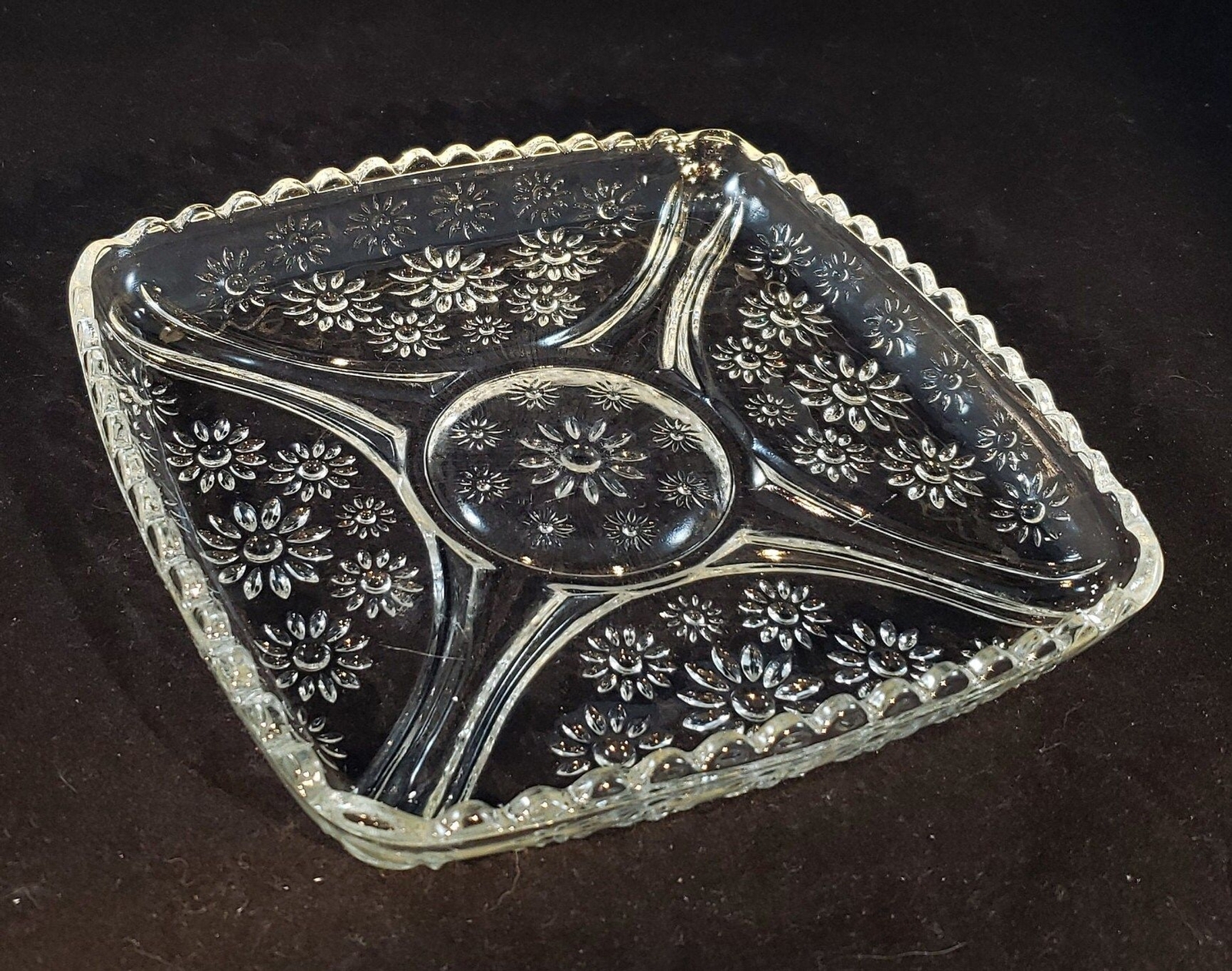 Vintage Unsigned Clear Glass Trinket Dish, Embossed Daisy Motif w/Scalloped Edge