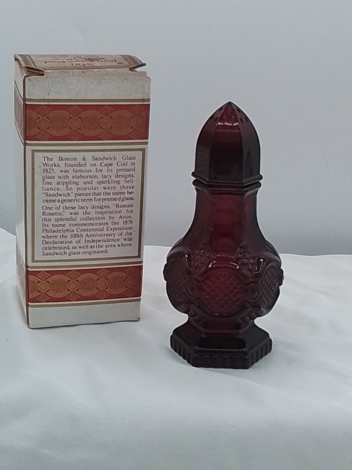 AVON 1876 CAPE COD RUBY RED COLLECTION SALT SHAKER CHARISMA COLOGNE FULL BOX VTG