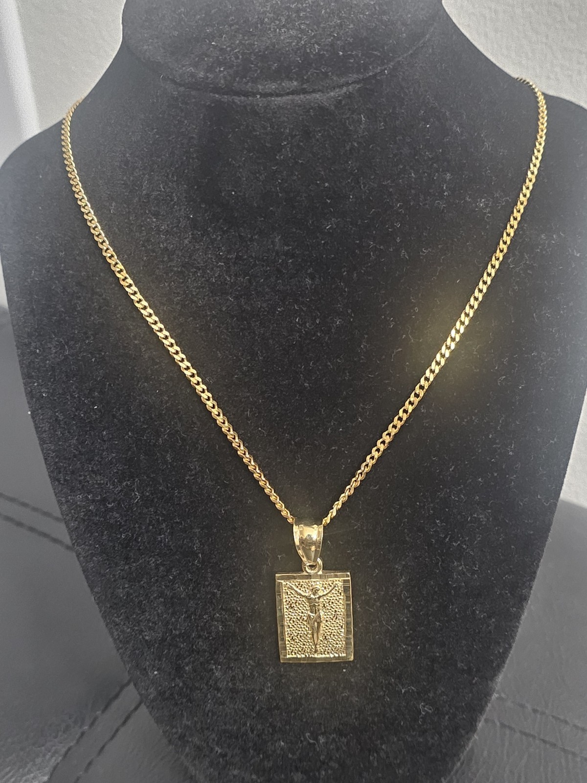 20in.Gold on steel-2mm cuban chain w/stamped 14K square crucifix Pendant 20in.Gold on steel-2mm cuban chain w/stamped 14K square crucifix Pendant