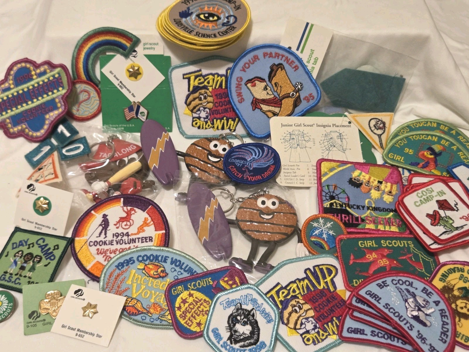 Vintage 1990s Girl Scout Patches Pins Keychains LOT OF Over 40 Items Kentucky 