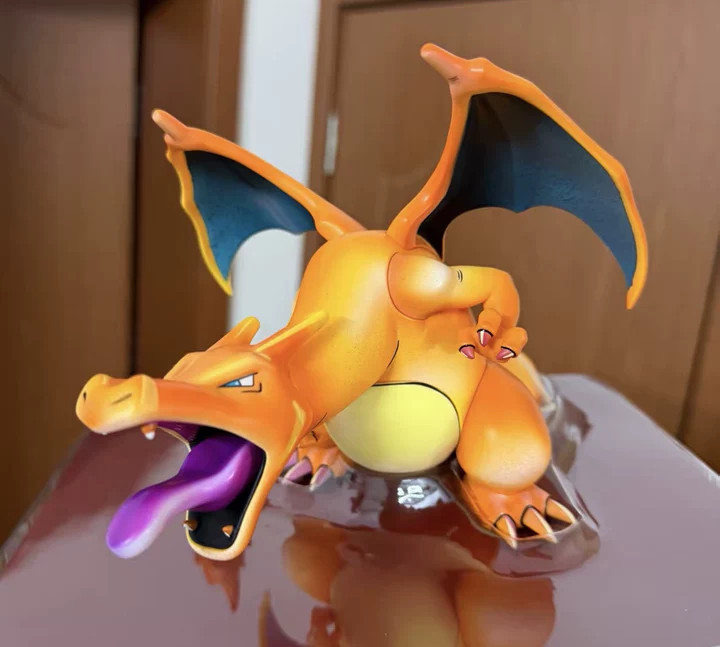 Pokemon S-chinese 2026 30th Anniversary Charizard Premium Figure (only Figure)