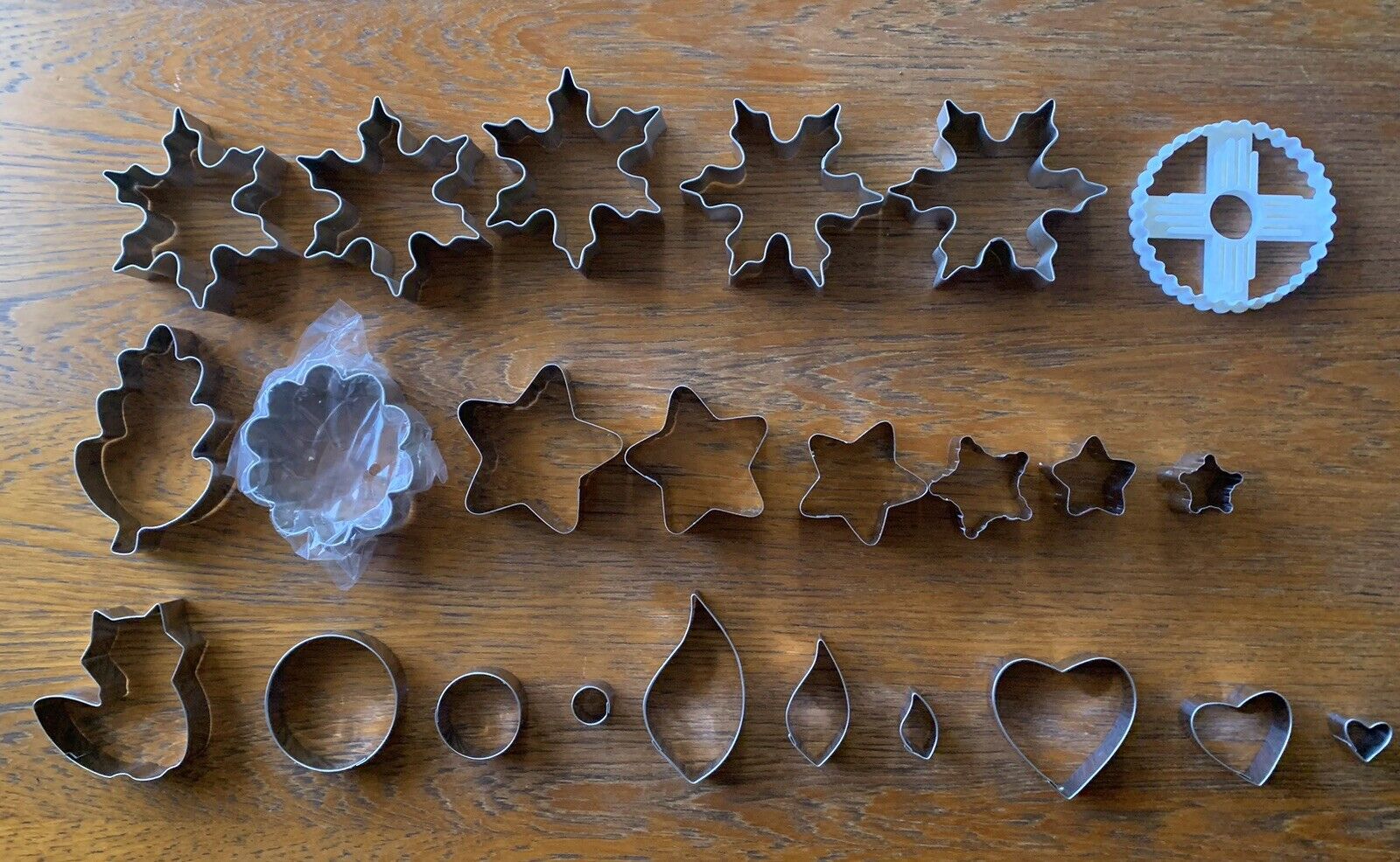 Vintage Lot of 24 Metal Cookie Cutters Mixed Shapes excellent condition