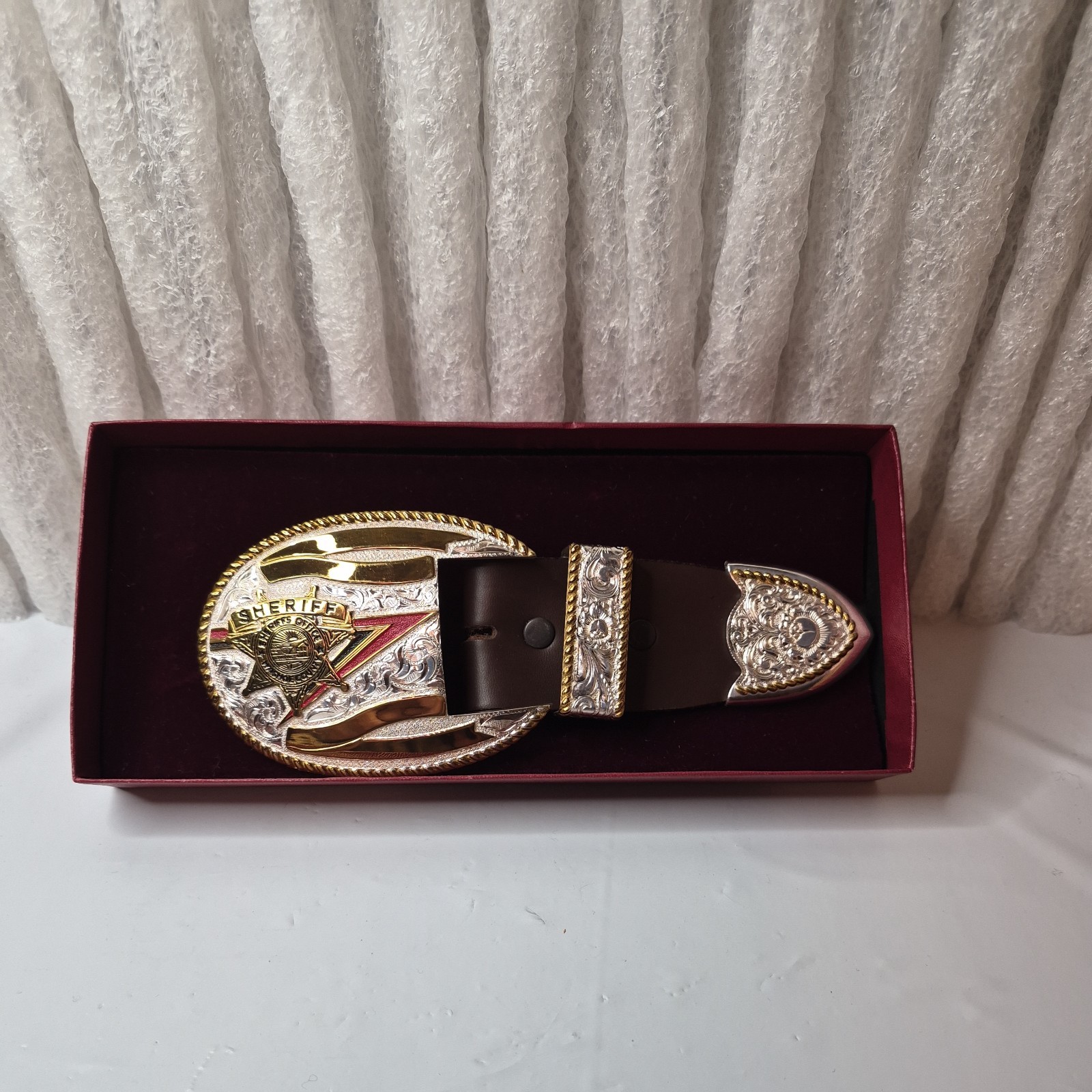 vintage Crumrine #5 Washoe County Sheriff Belt Buckle 3 pc set pins and box vintage Crumrine #5 Washoe County Sheriff Belt Buckle 3 pc set pins and box