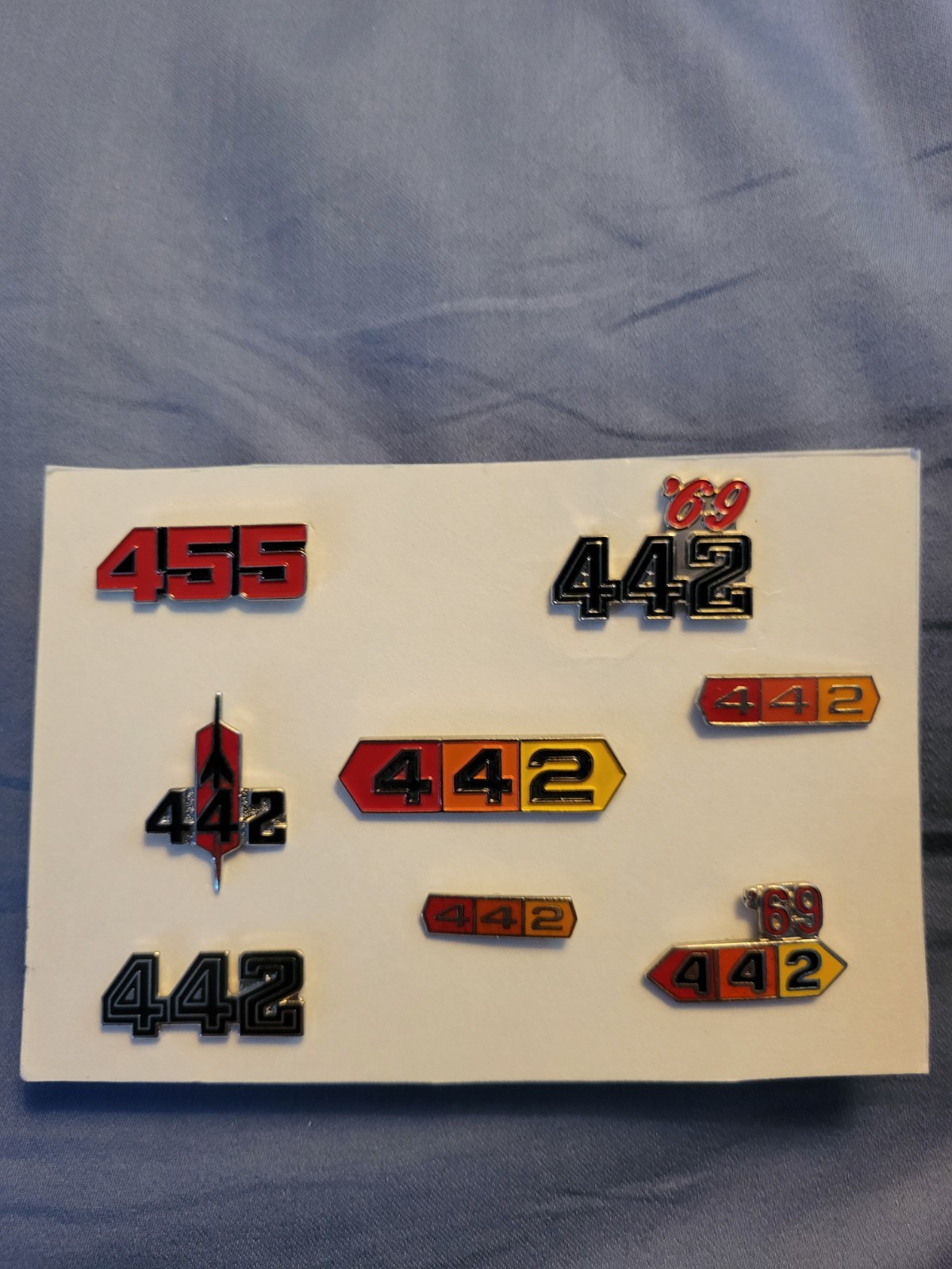OLDSMOBILE 442 PINS - These Are A Few Oldsmobile PINS  From My Collection
