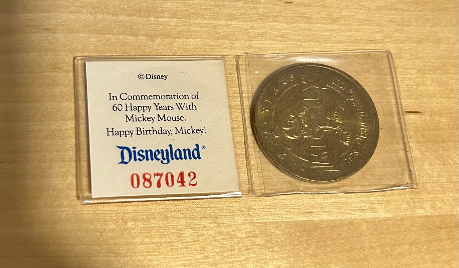 Vtg Disneyland 60 Yrs. 1928-1988 Mickey Mouse Numbered 087042 Commemorative Coin