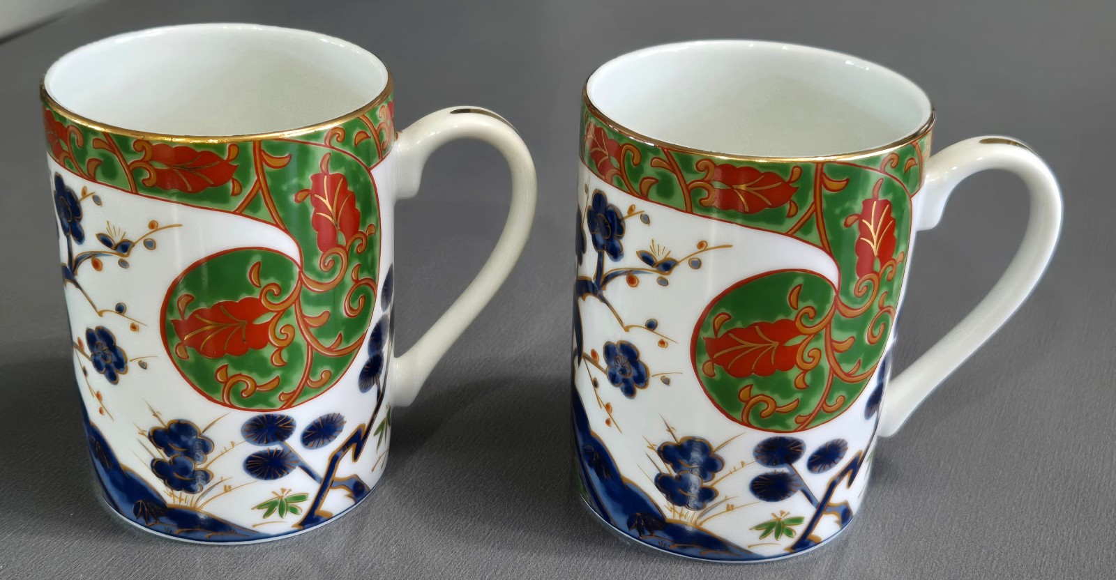 Bloomingdale\'s Kutani Brocade Japan Porcelain Coffee Mugs Pair Gold Trim