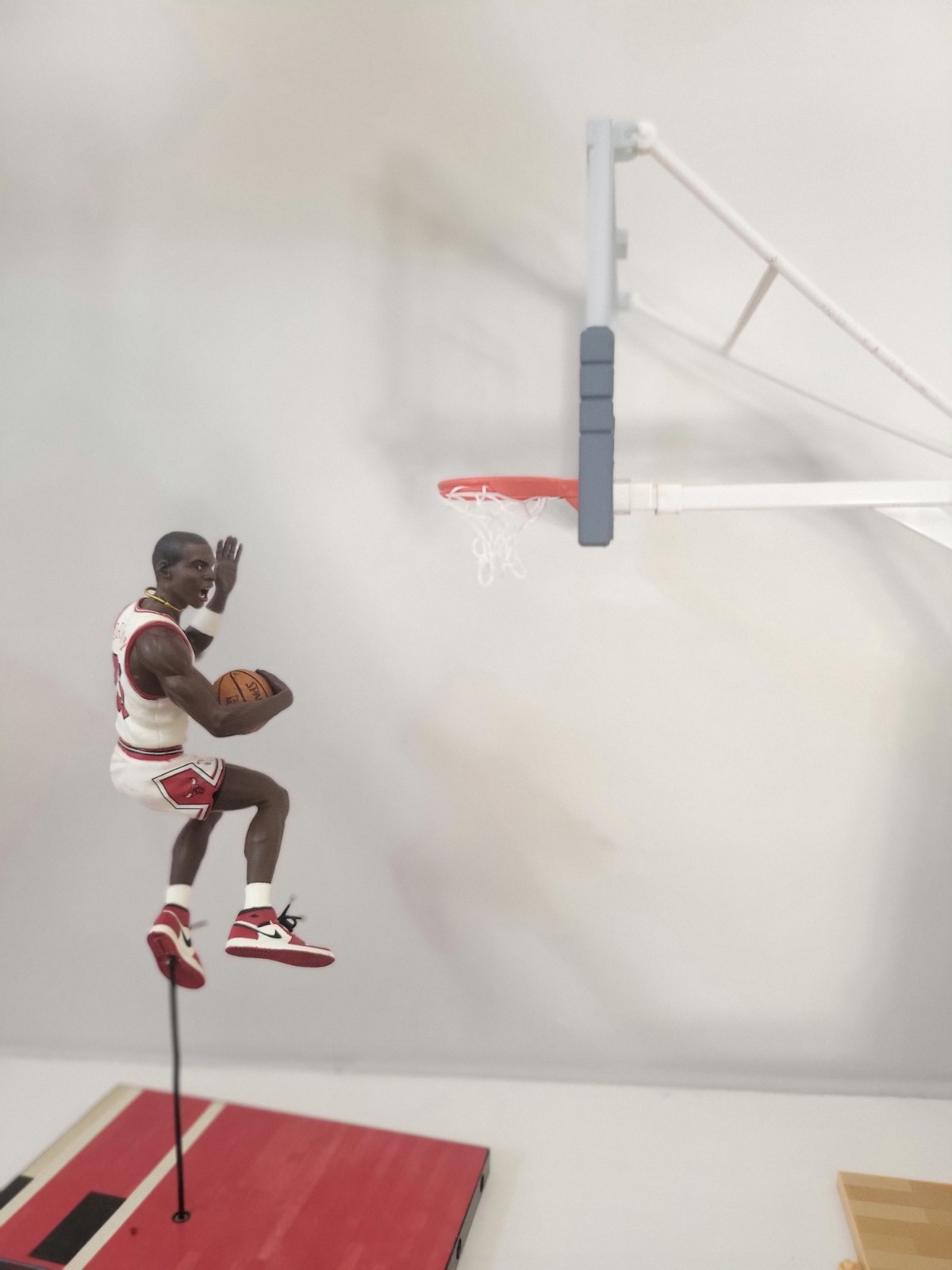 Pro Shots Michael Jordan 1985 Dunk Contest Figure Rocking the Cradle Dunk Pro Shots Michael Jordan 1985 Dunk Contest Figure Rocking the Cradle Dunk