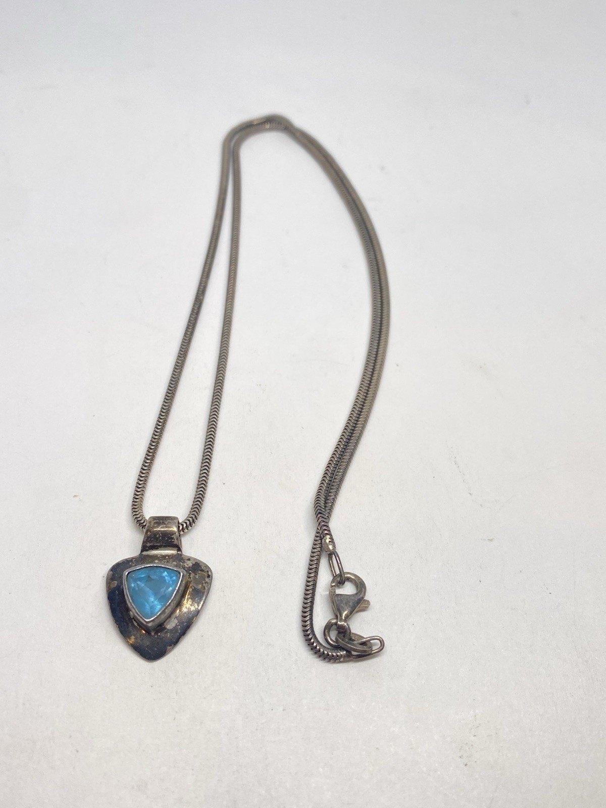 8g 925 STERLING SILVER 18” TRIANGLE CUT BLUE TOPAZ NECKLACE STAMPED FINE JEWELRY