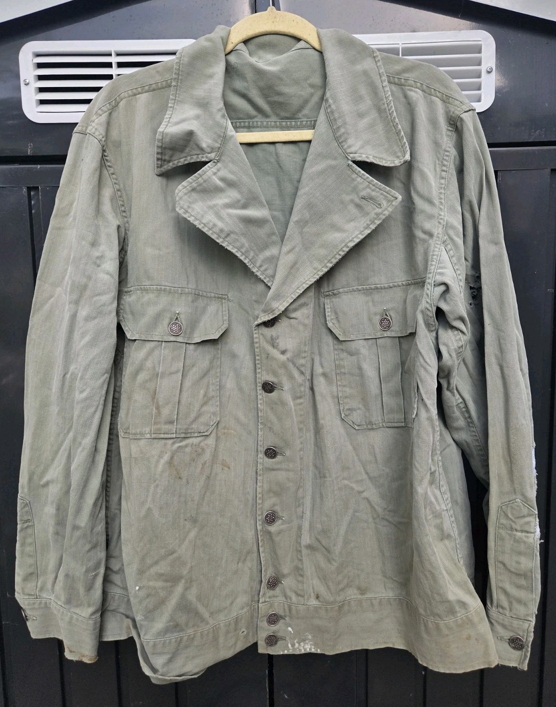 WWII 1940s U.S. Army HBT Utility Fatigue Jacket Size 46R 13 Star Buttons READ