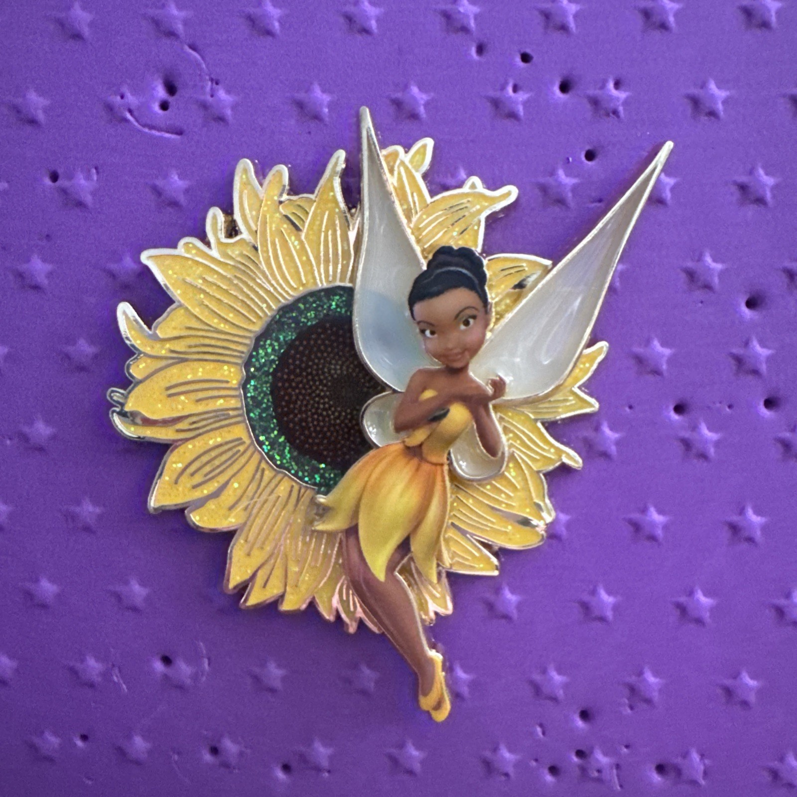 Disney GoPinPro Event Exclusive Pixie Hollow Mystery Box Iridessa Fairy LE Pin