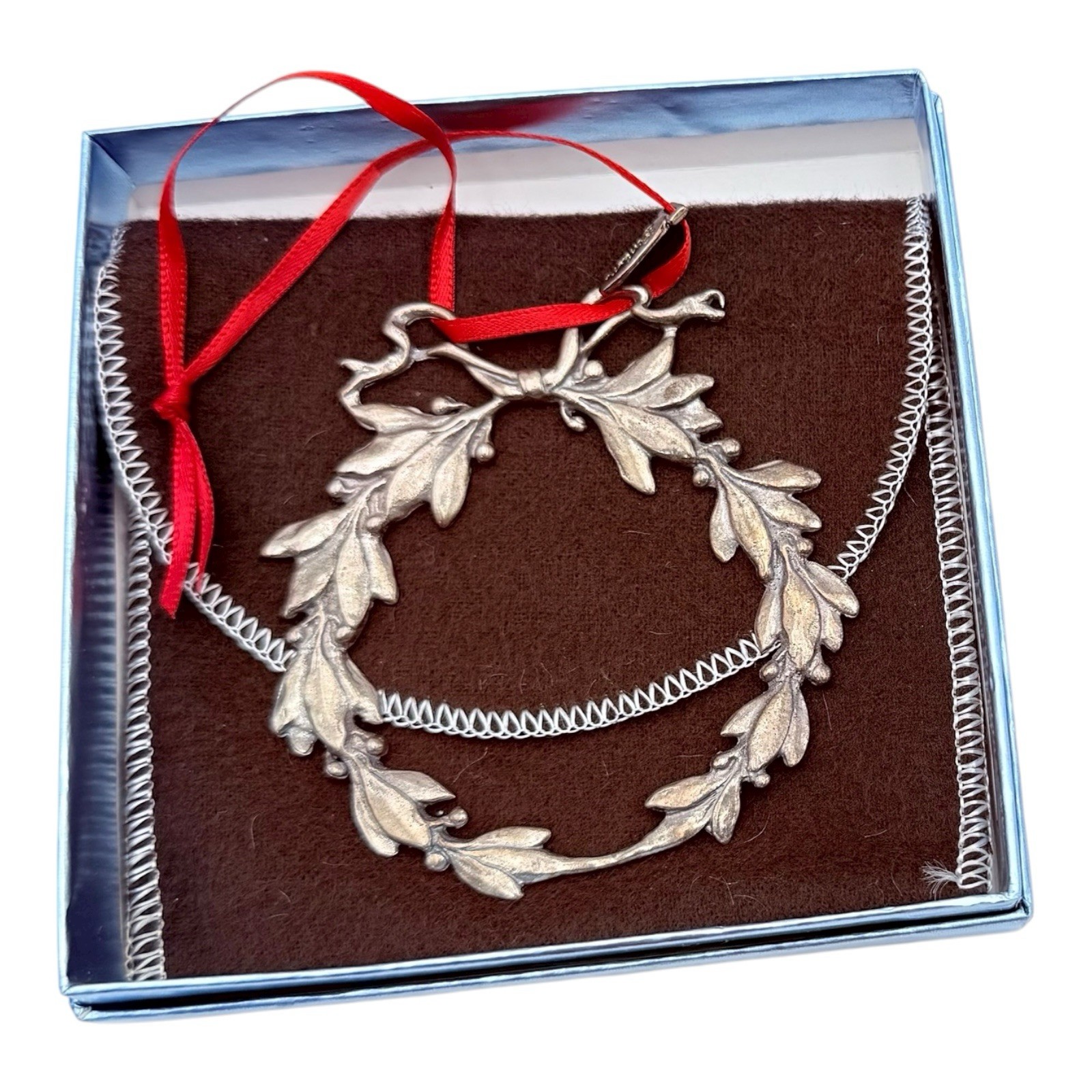 2000 Gorham Sterling Silver Gorham Martha Stewart Wreath Christmas Ornament NEW 2000 Gorham Sterling Silver Gorham Martha Stewart Wreath Christmas Ornament NEW